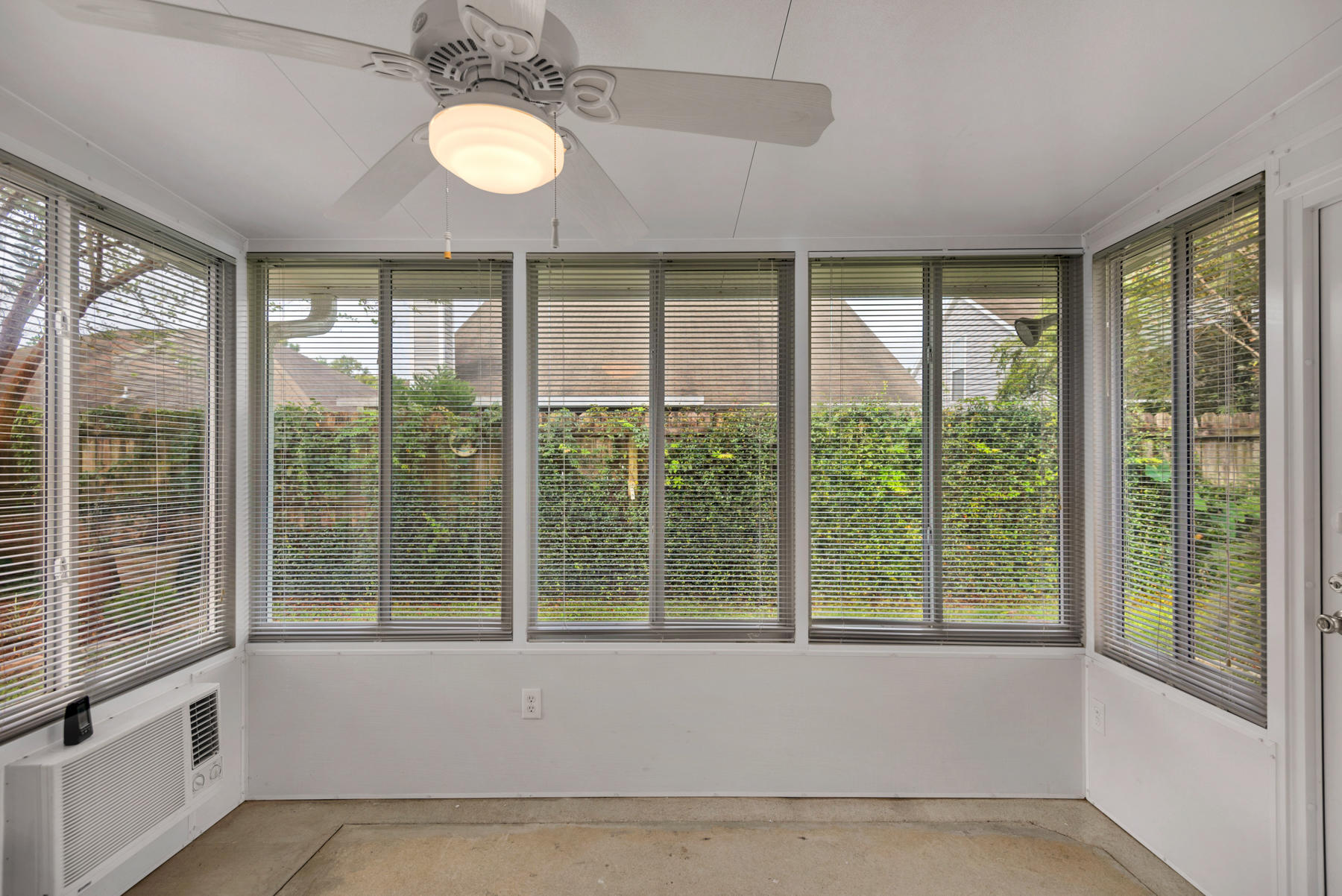 HUNTERS RUN S/D - Residential