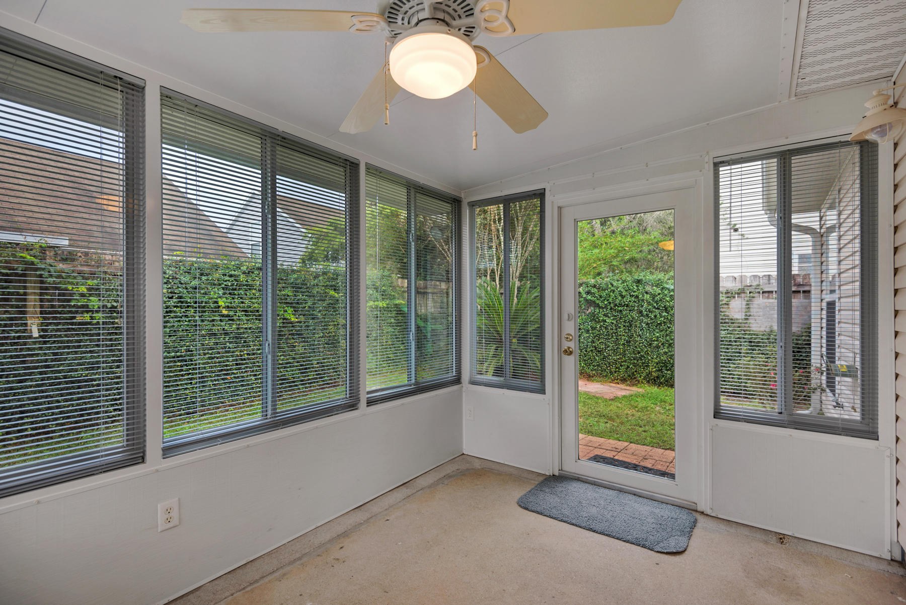 HUNTERS RUN S/D - Residential