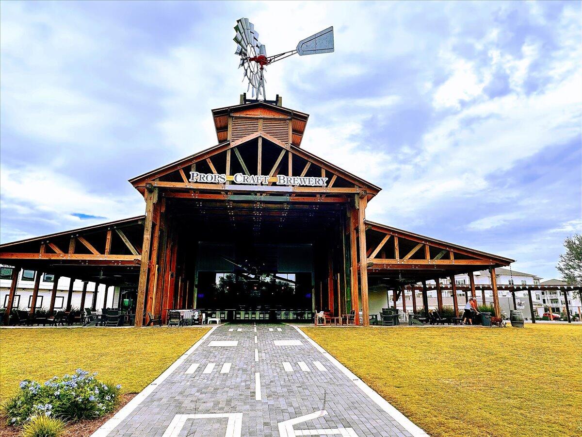 HAMMOCK BAY - Residential