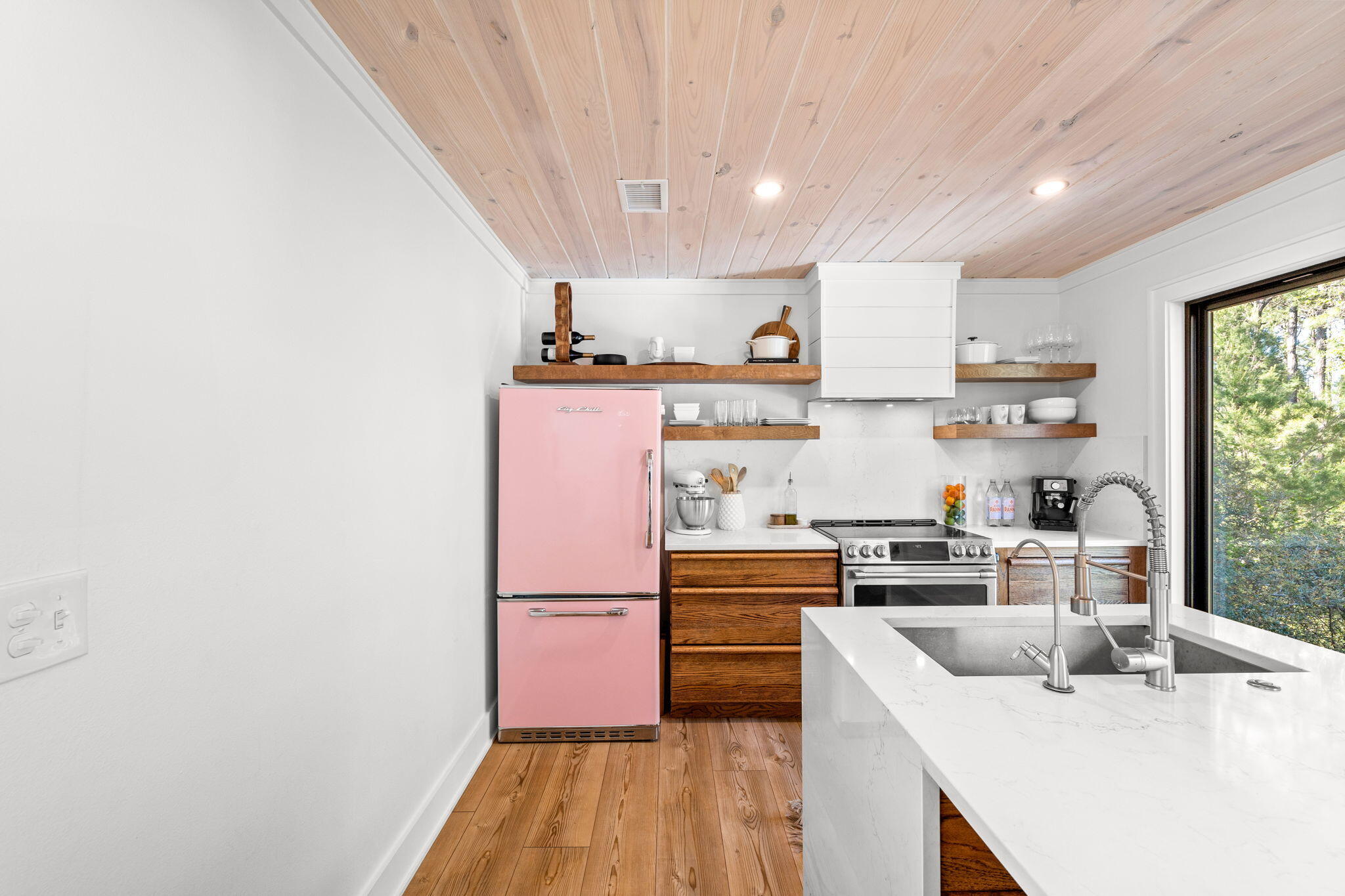 SEA DUNES - Residential Lease