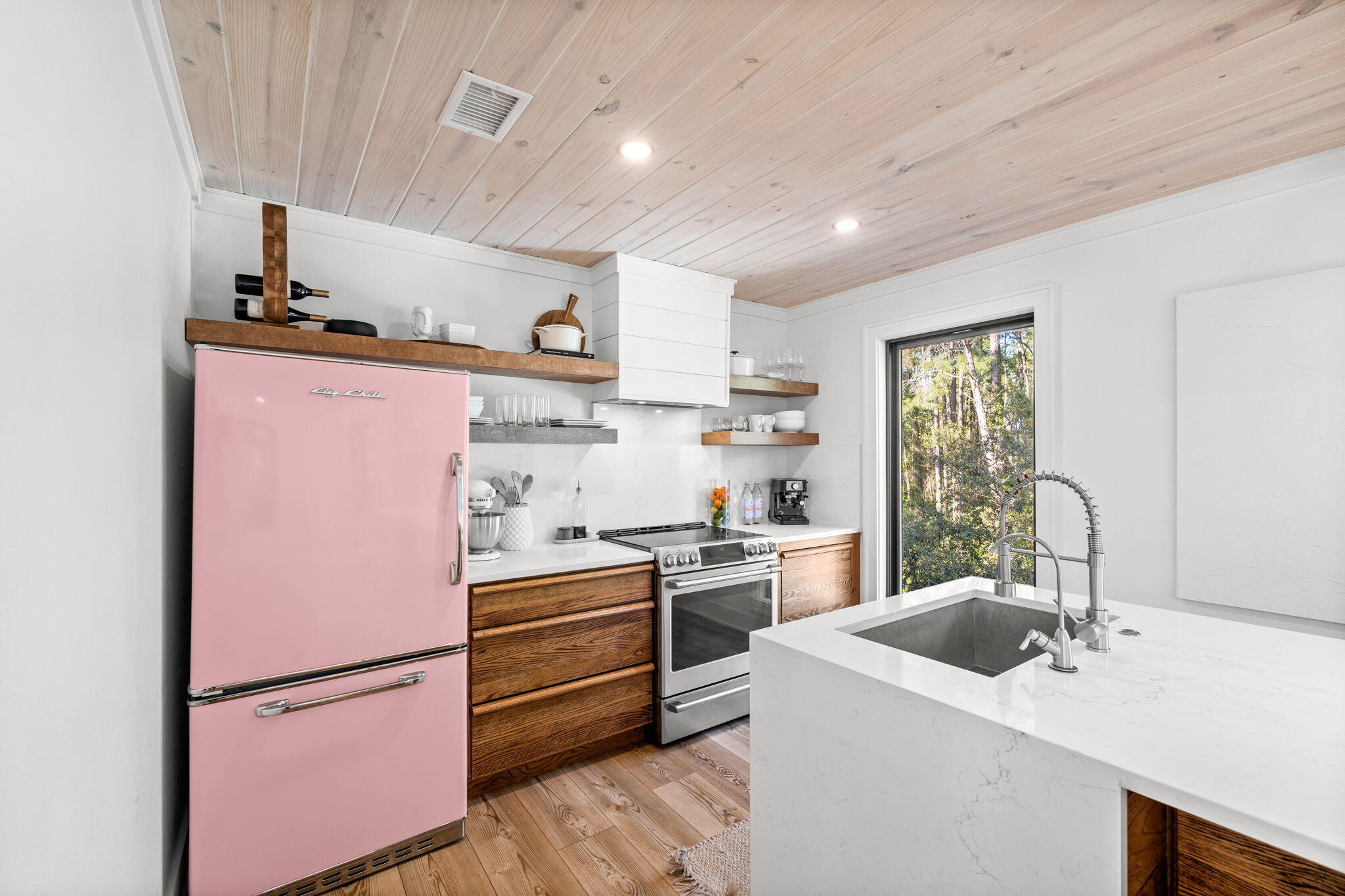 SEA DUNES - Residential Lease