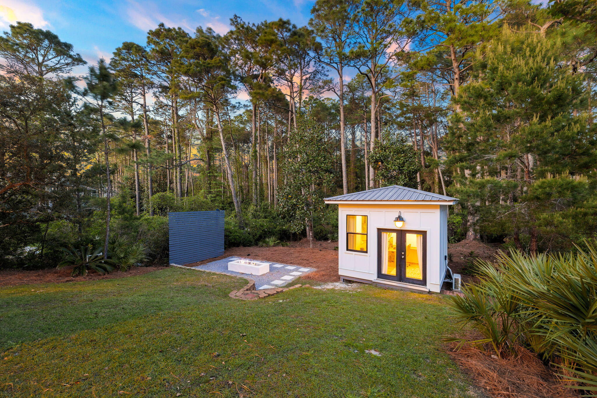 SEA DUNES - Residential Lease