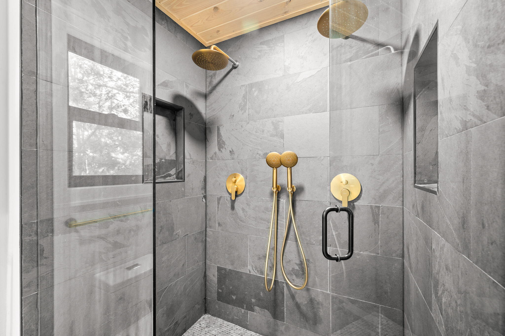 SEA DUNES - Residential Lease