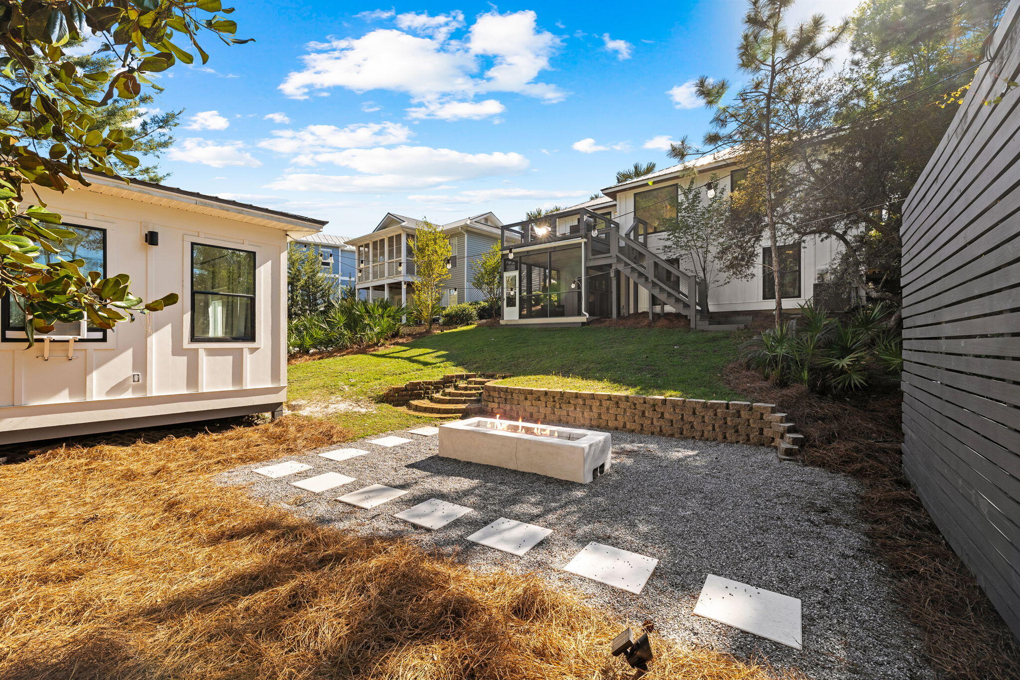 SEA DUNES - Residential Lease