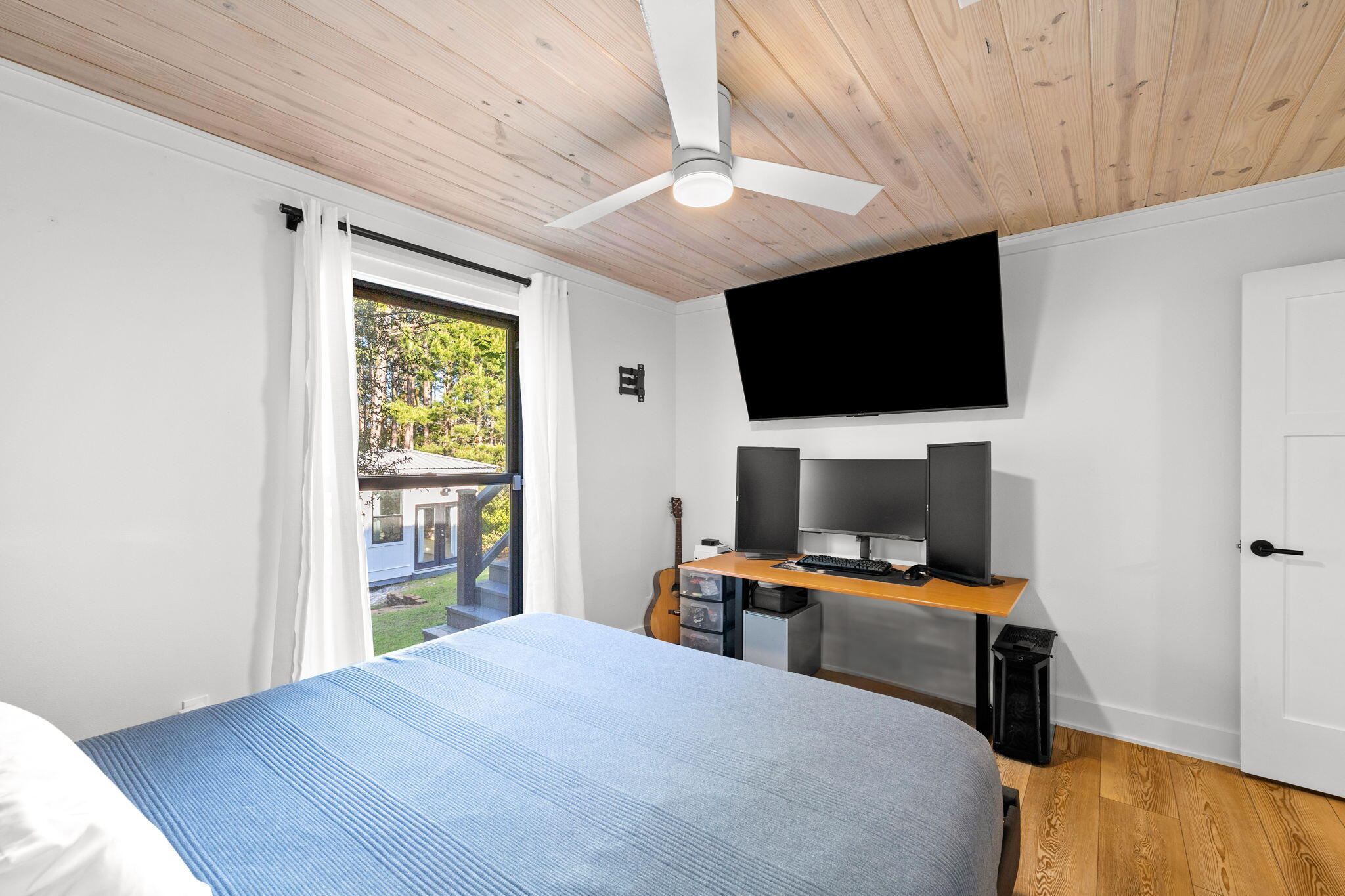 SEA DUNES - Residential Lease