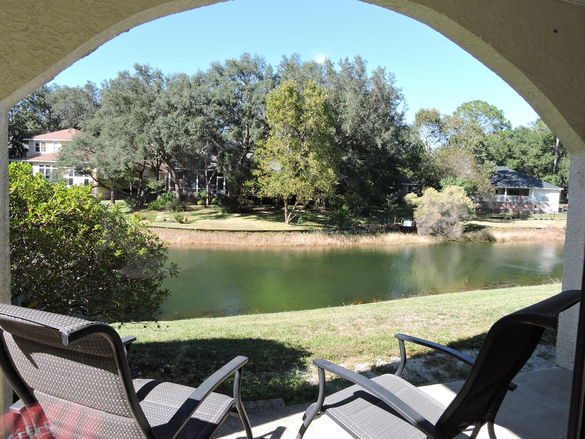 LAKESIDE CONDO AT BLUEWATER BAY - Residential