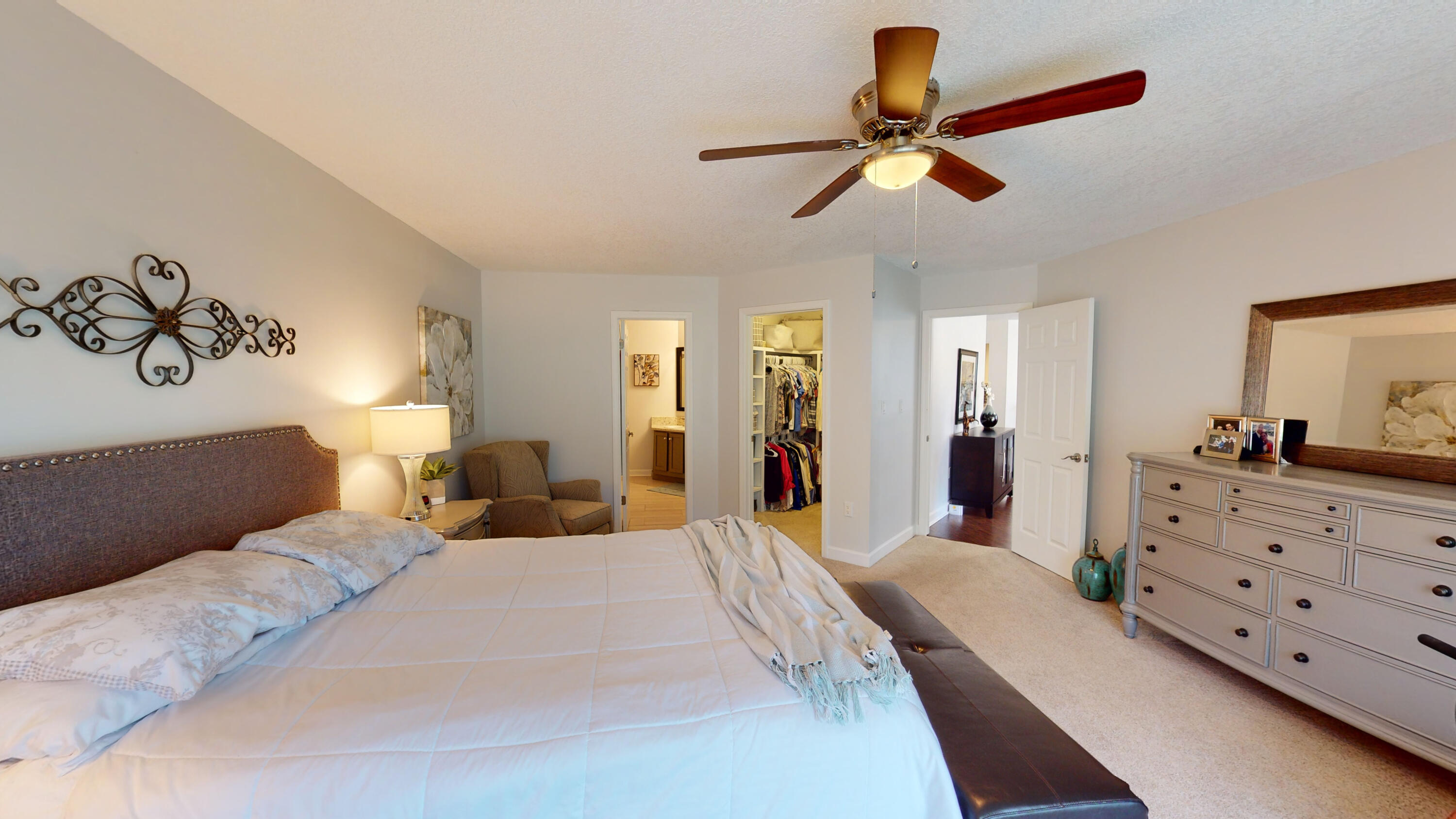 LAKESIDE CONDO AT BLUEWATER BAY - Residential