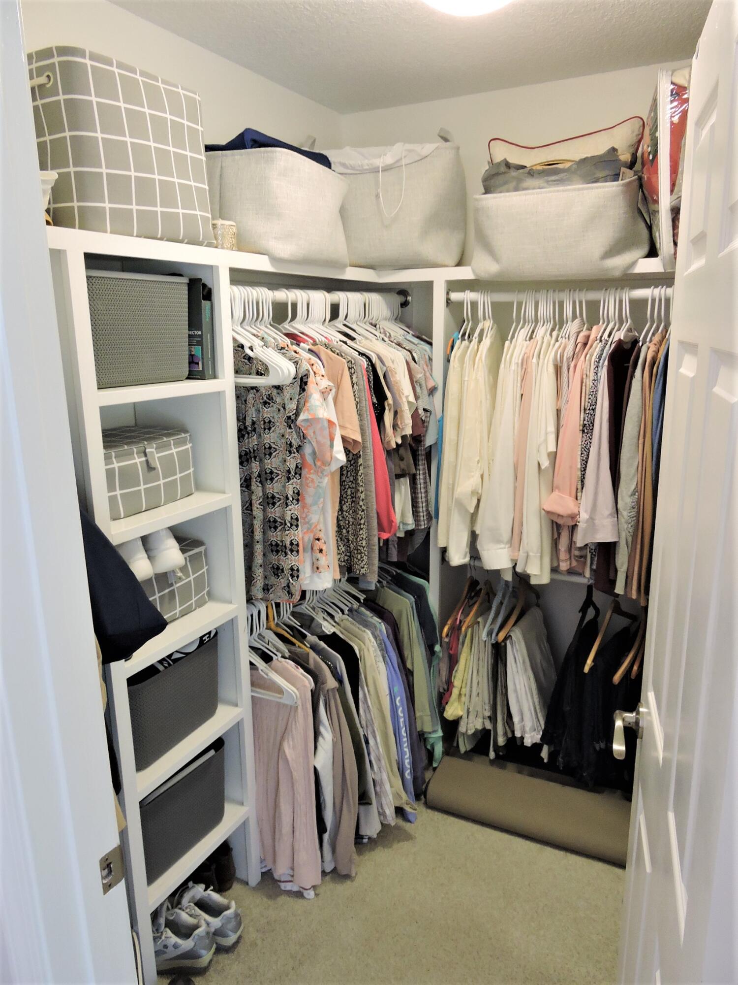 LAKESIDE CONDO AT BLUEWATER BAY - Residential