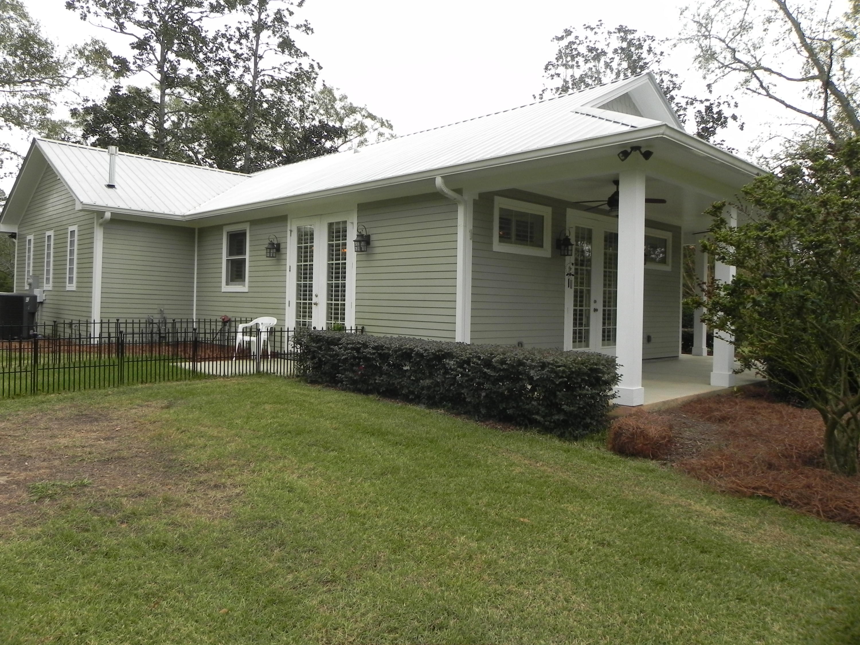 DEFUNIAK SPRINGS TOWN OF - Residential