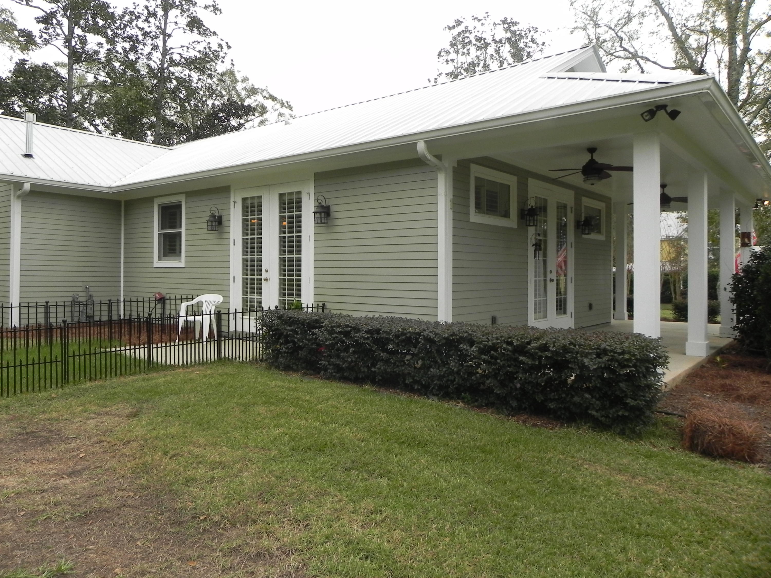 DEFUNIAK SPRINGS TOWN OF - Residential