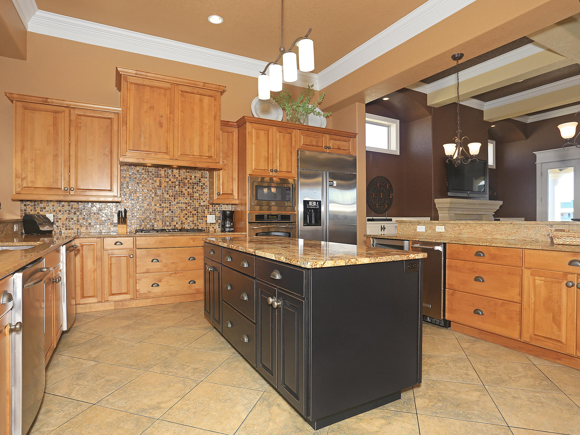 MARAVILLA SHORES - Residential