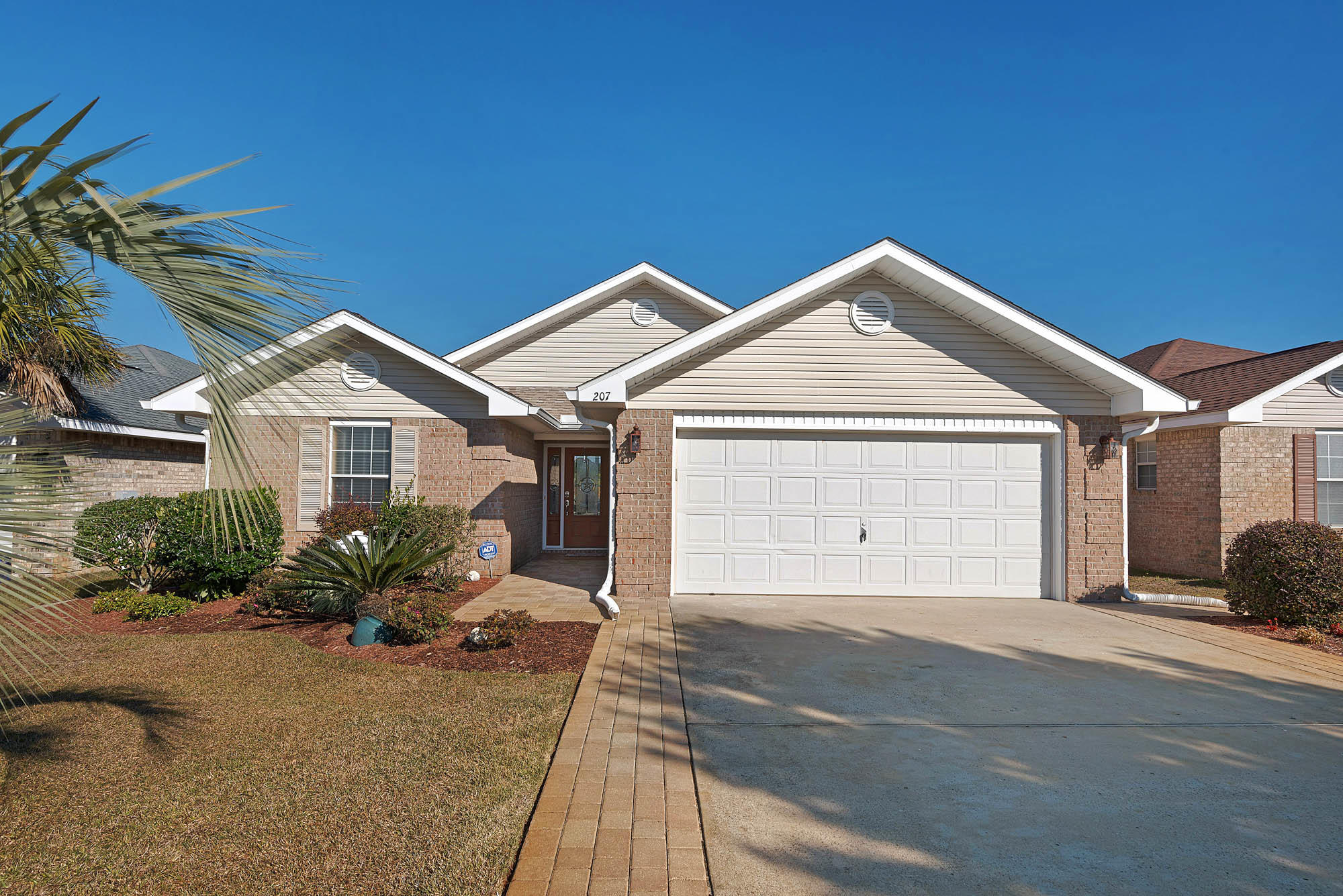 PARADISE RETREAT - Residential