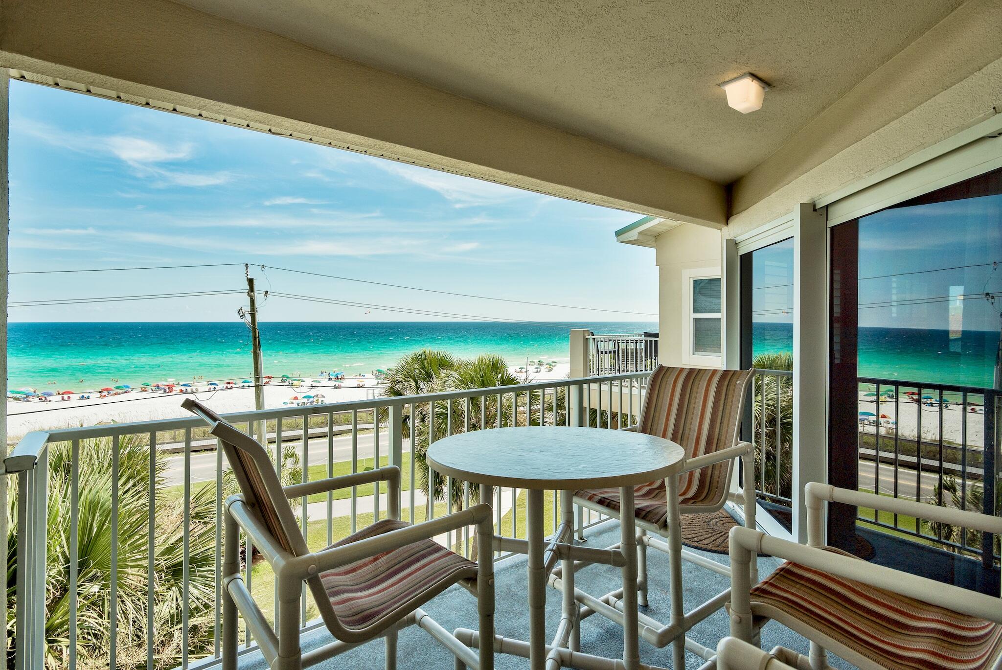 MARAVILLA CONDO 2 - Residential