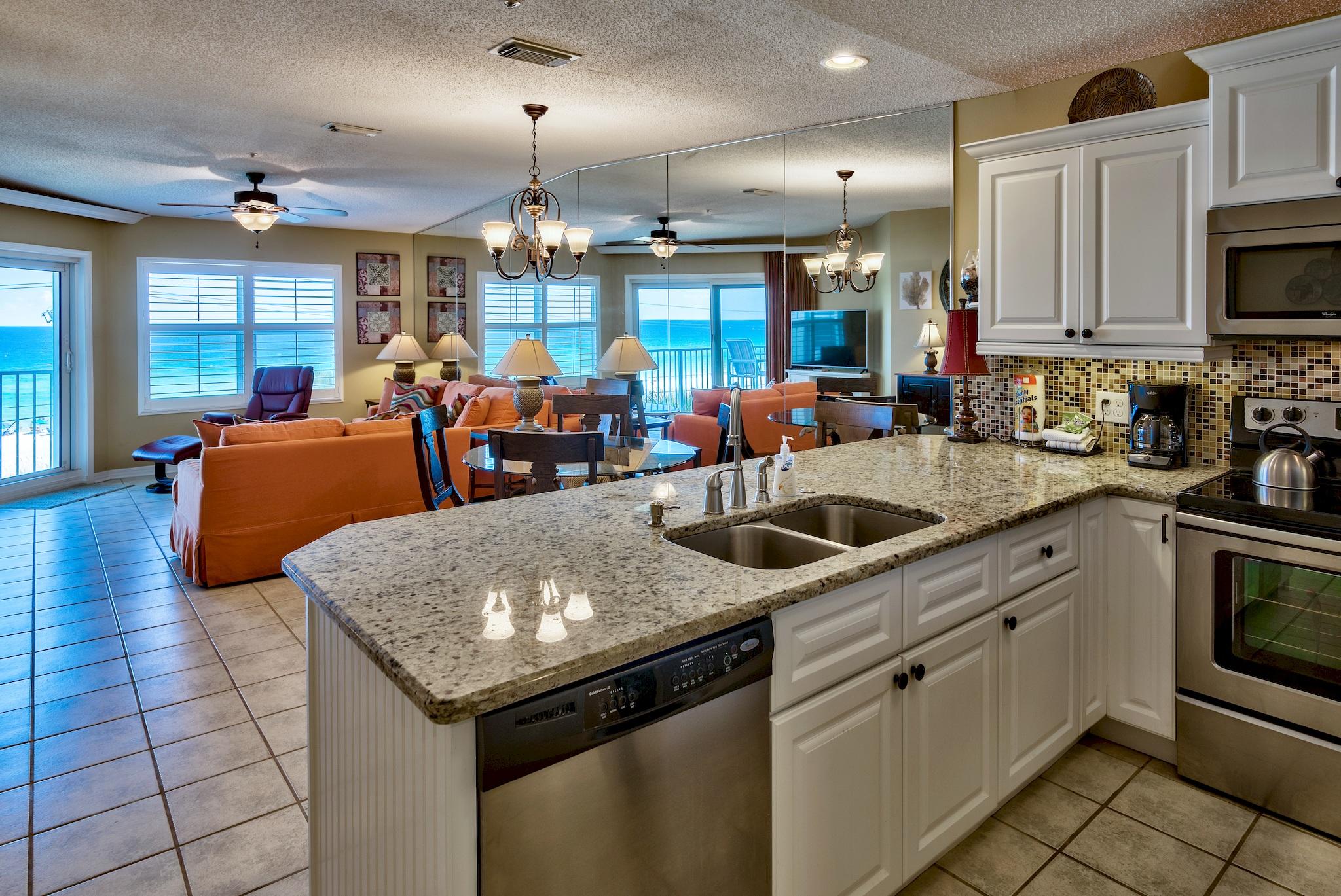 MARAVILLA CONDO 2 - Residential