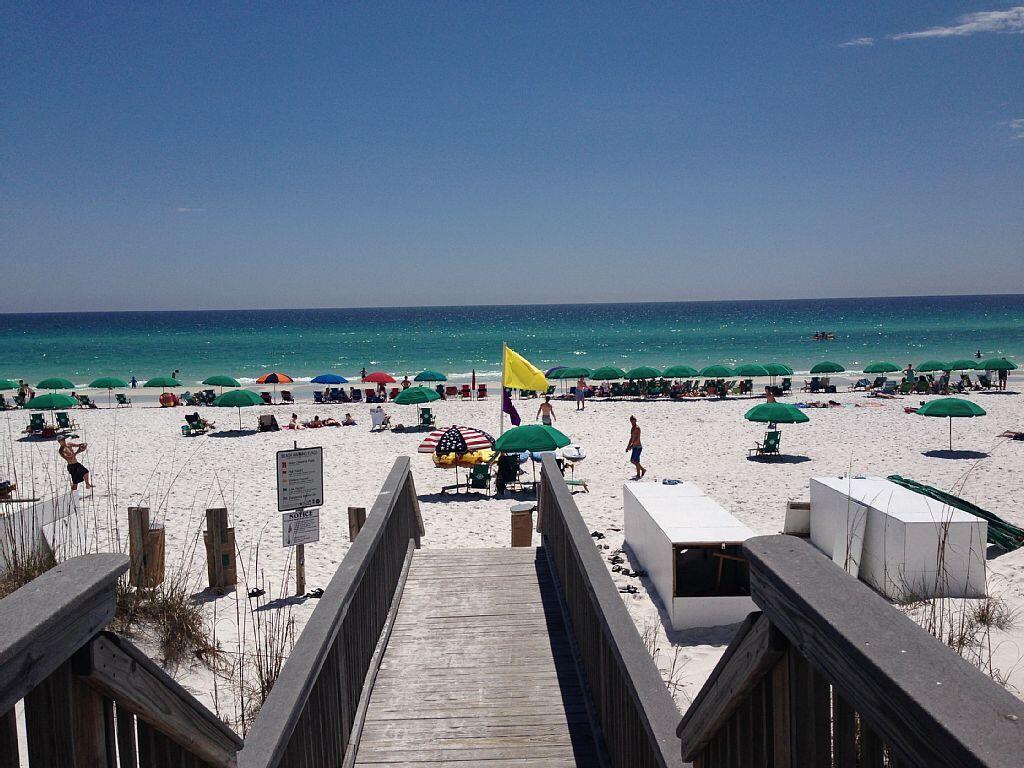 MARAVILLA CONDO 2 - Residential