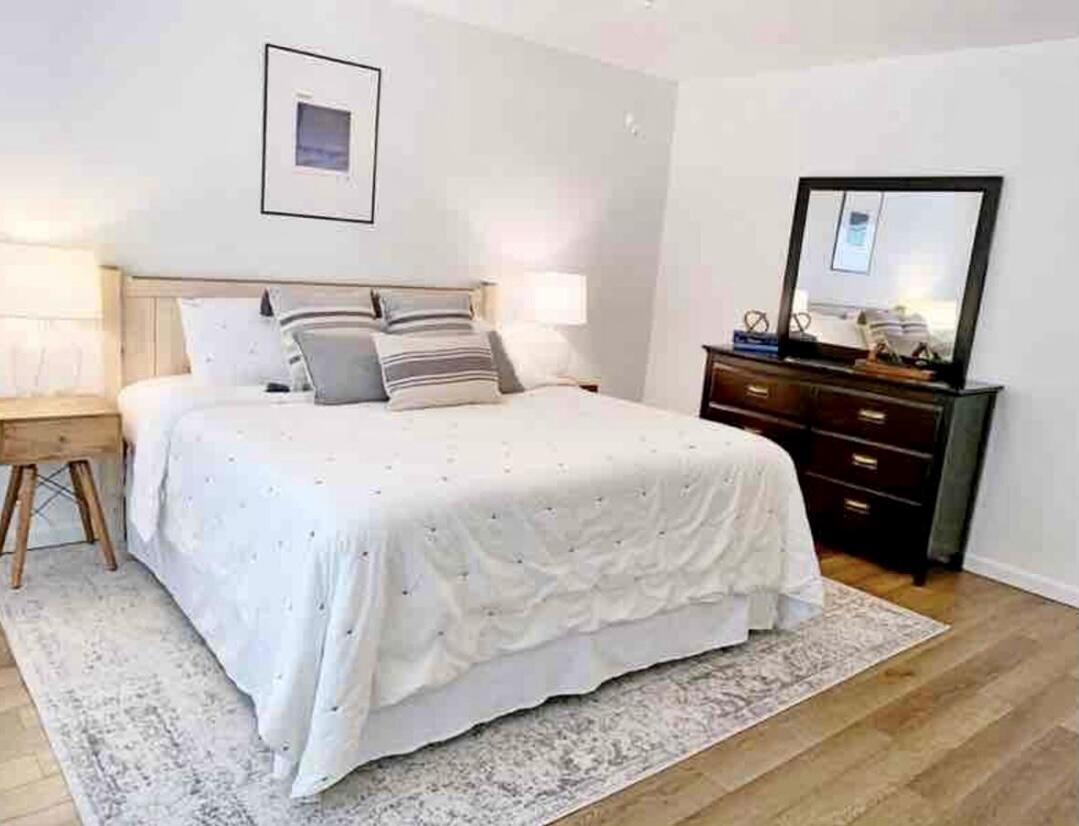 SANDPIPER VILLAGE - Residential