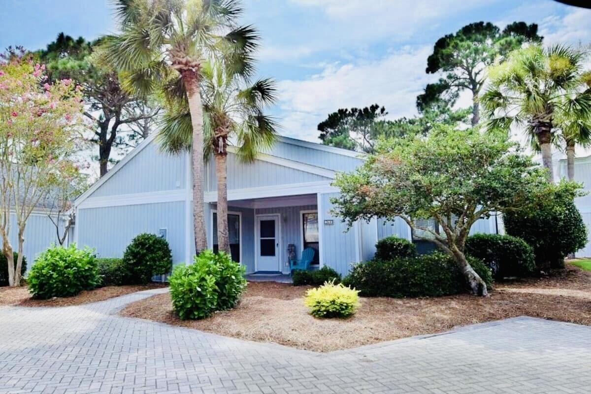 SANDPIPER VILLAGE - Residential