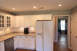 Old Grove - Residential Lease