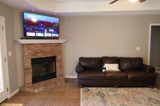 Old Grove - Residential Lease