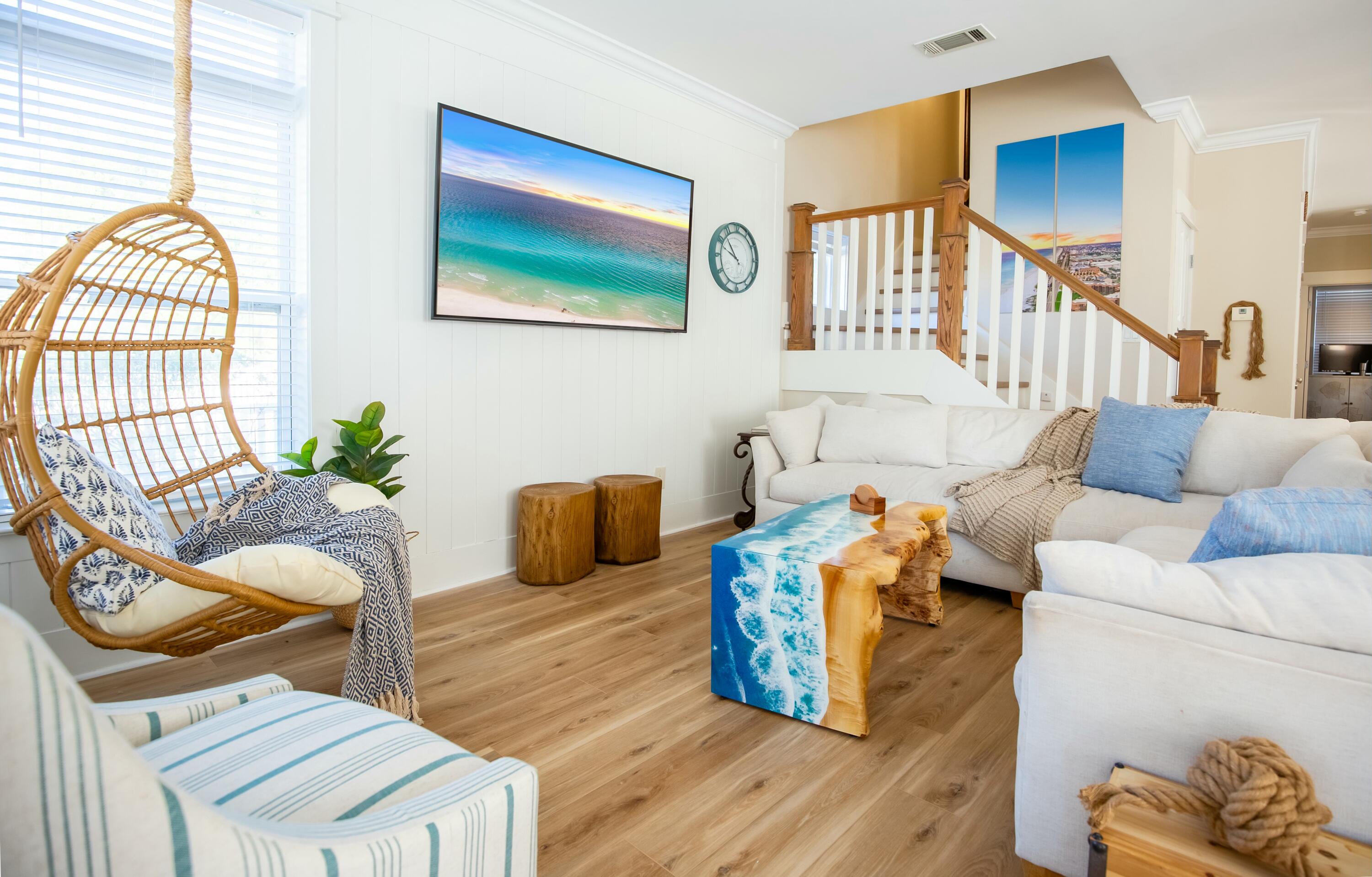 EMERALD WATERS - Residential