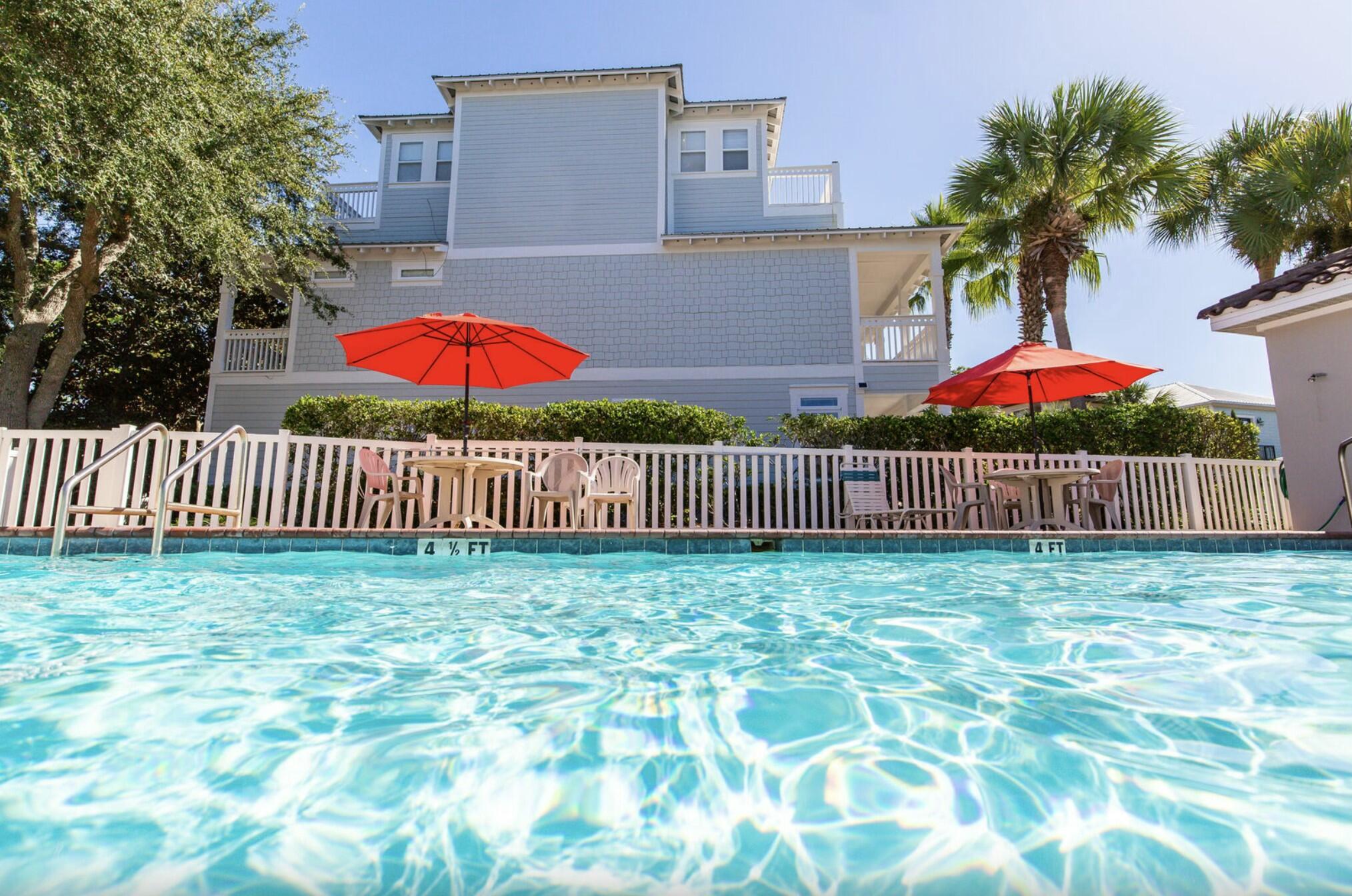 EMERALD WATERS - Residential