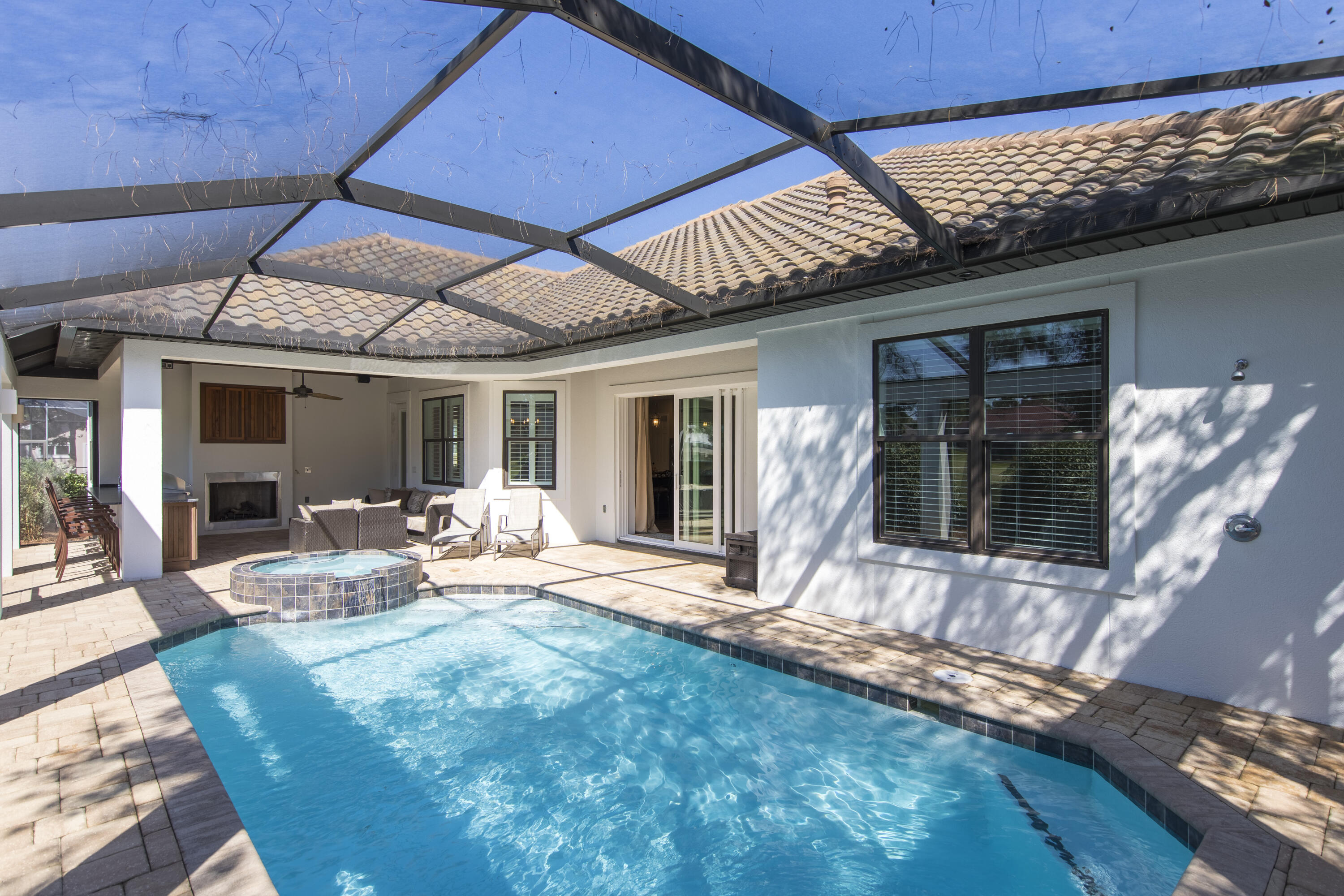 EMERALD BAY PH 1-B - Residential