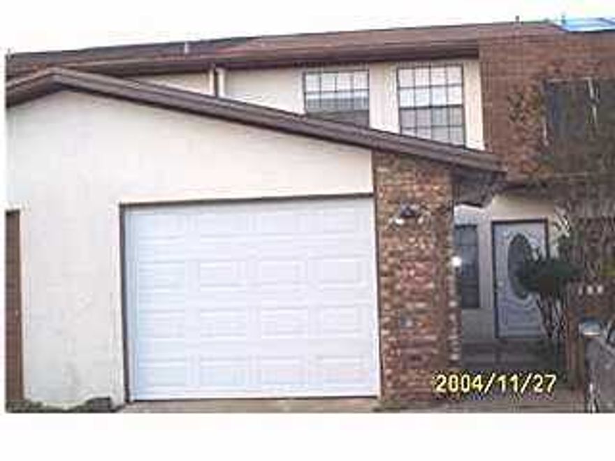 LOOK NO FARTHER! THIS SPACIOUS TWO STORY 3BD/2+BA TOWNHOUSE IS JUST WHAT YOU'VE BEEN LOOKING FOR. IDEALLY LOCATED BETWEEN BOTH BASES, A 15 MINUTE COMMUTE TO EGLIN AFB OR 2O MINUTES TO HURLBURT FIELD AFB. THE FIRST FLOOR HAS BEAUTIFUL CERAMIC TILE THROUGHOUT, A FULLY APPLIANCE KITCHEN AND LIVING ROOM WHICH OVER LOOKS SCREEN PATIO WITH ADJACENT LAUNDRY ROOM THAT HAS WASHER/DRYER HOOK-UP. RETREAT TO SECOND FLOOR TO FIND ADDITIONAL BEDROOMS AND BALCONY MASTER SUITE FOR RELAXATION ON THOSE COZY, BREEZY, LAZY EVENING. HAS DETACHED ONE CAR GARAGE AND A SPECTACULAR VIEW OF TENNIS COURT YARD. SHOWING BY APPOINTMENT ONLY.