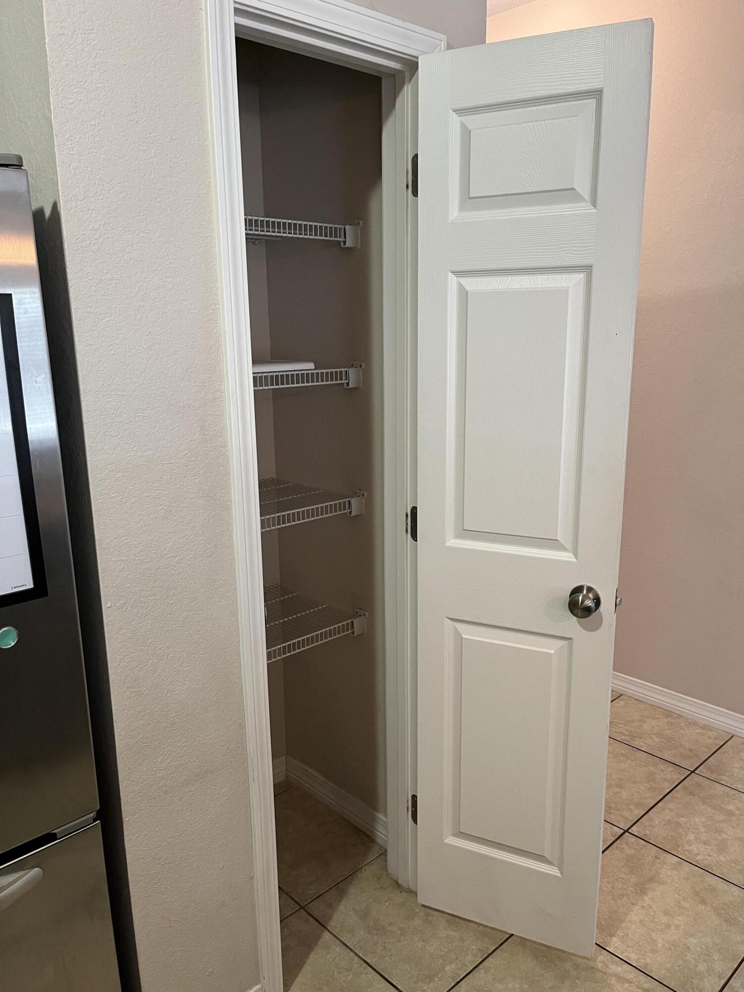 SAVANNAH HEIGHTS - Residential