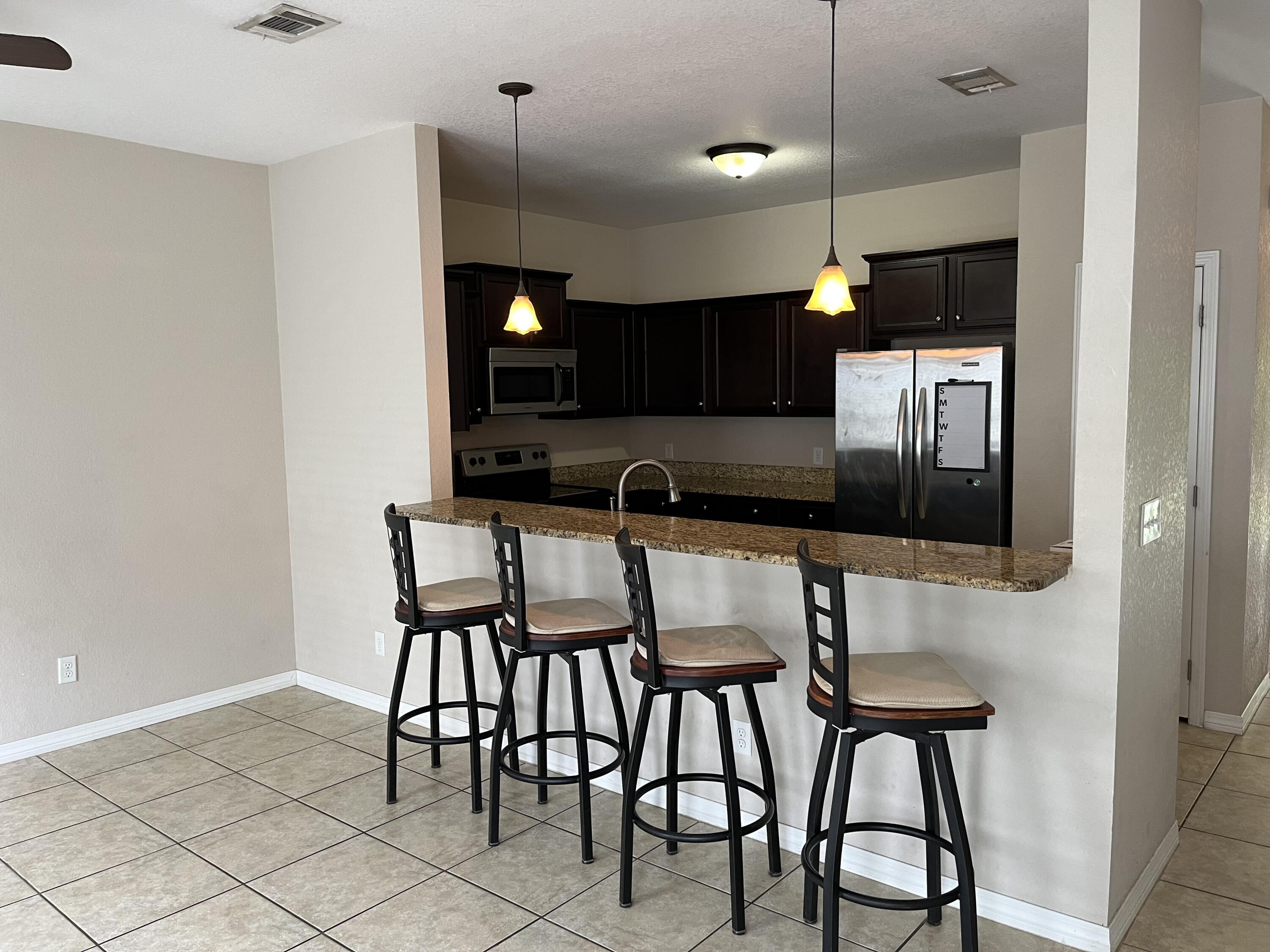 SAVANNAH HEIGHTS - Residential