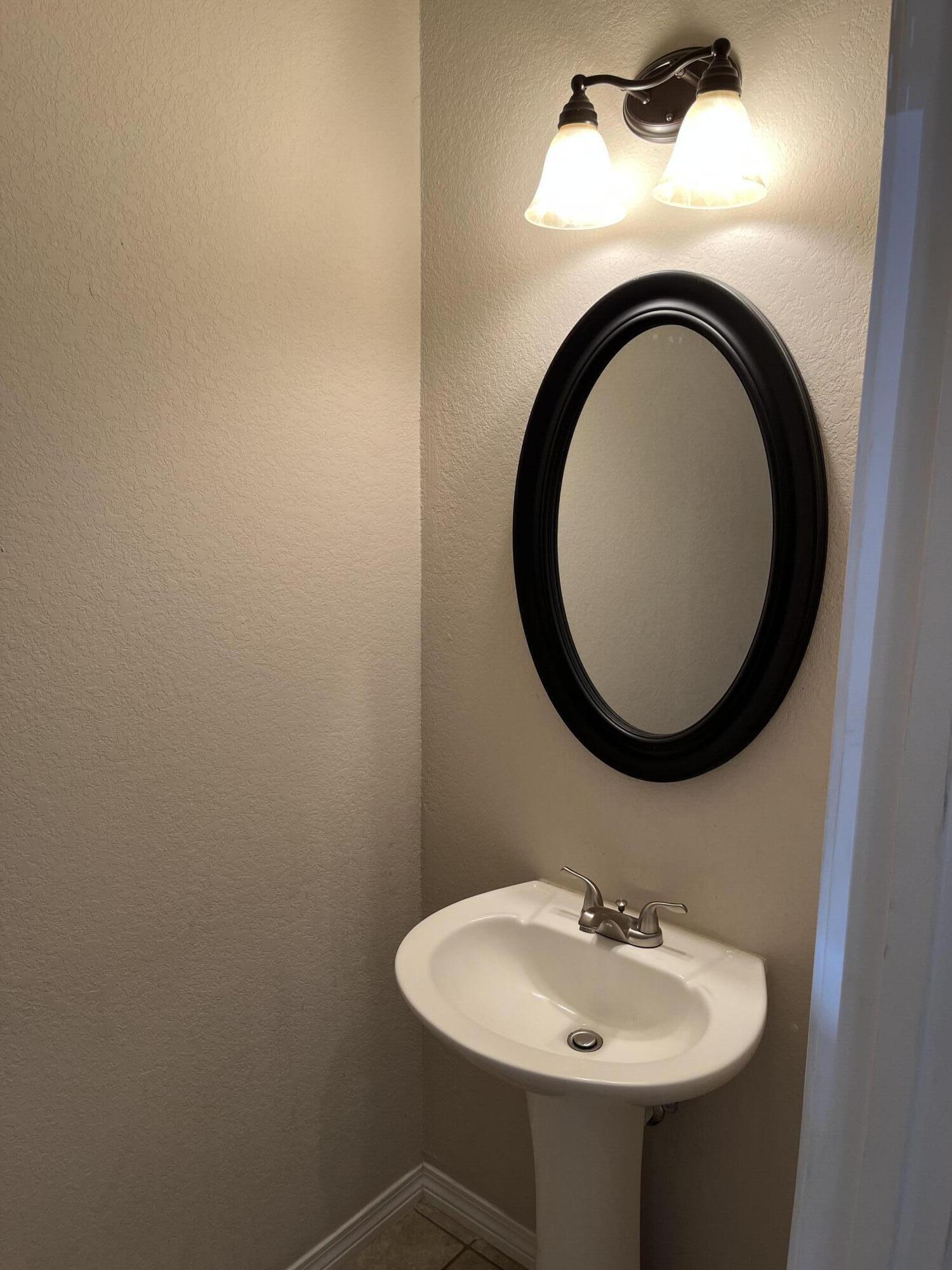 SAVANNAH HEIGHTS - Residential