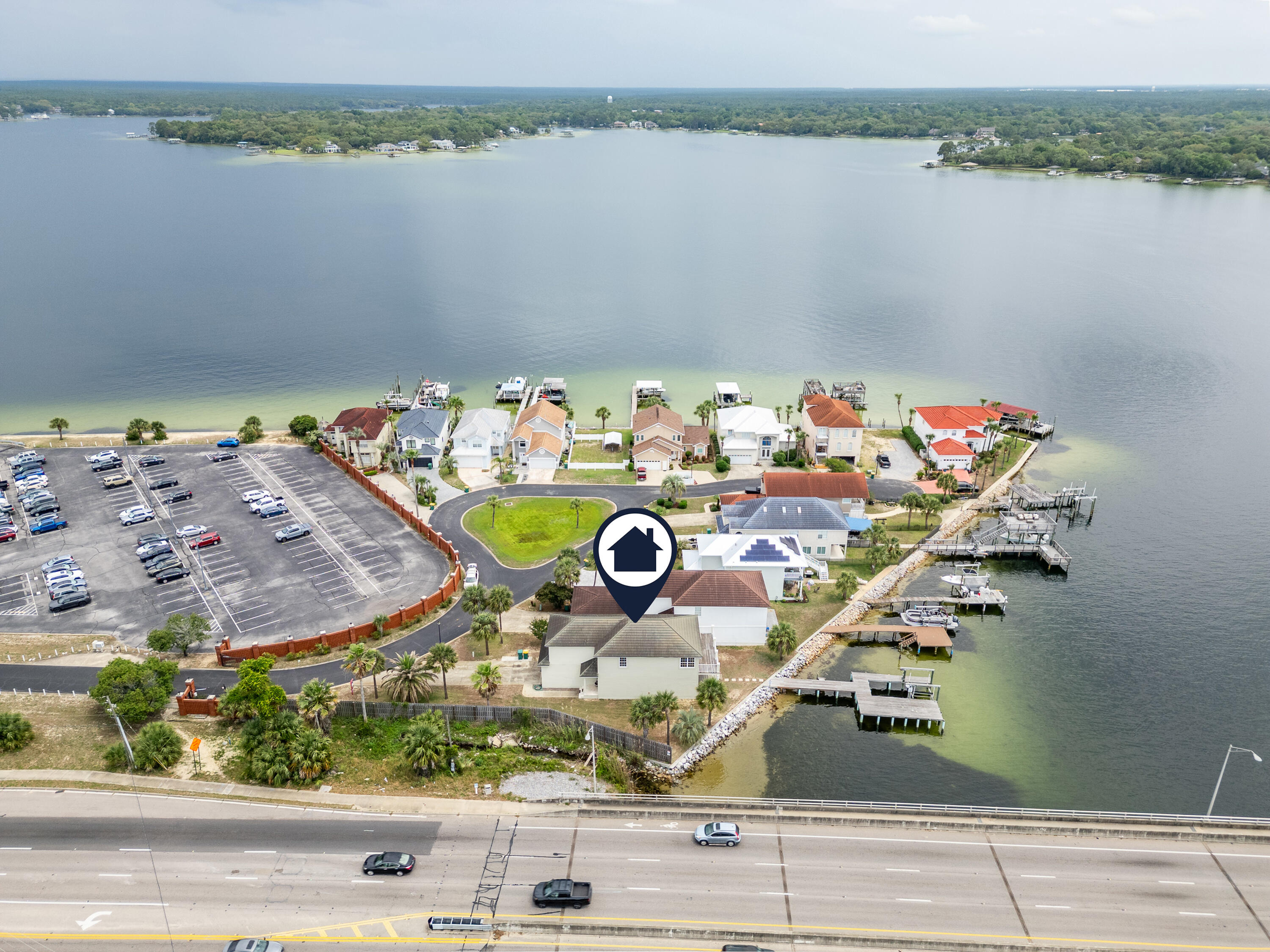 LIGHTHOUSE POINTE - Residential