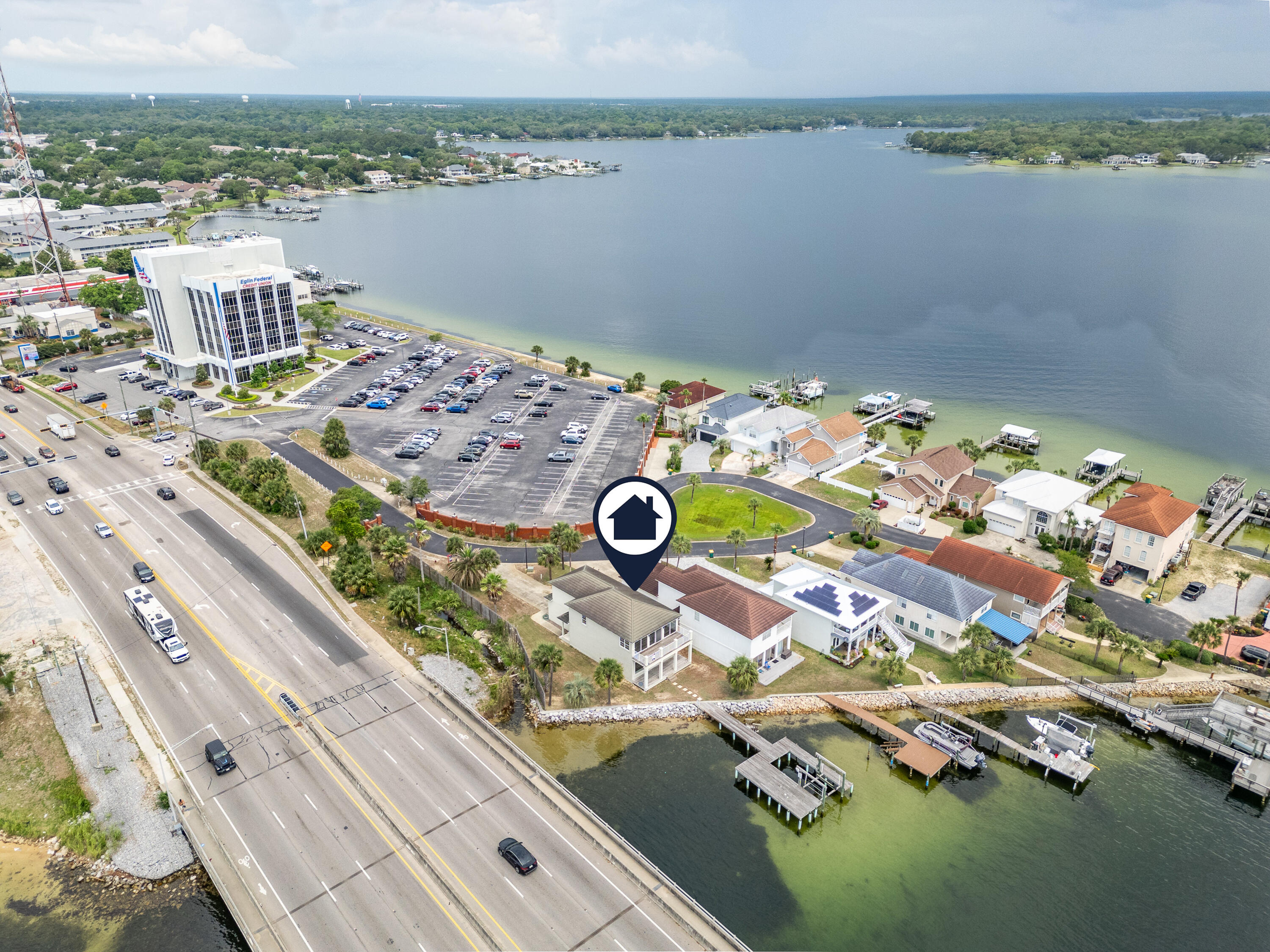 LIGHTHOUSE POINTE - Residential