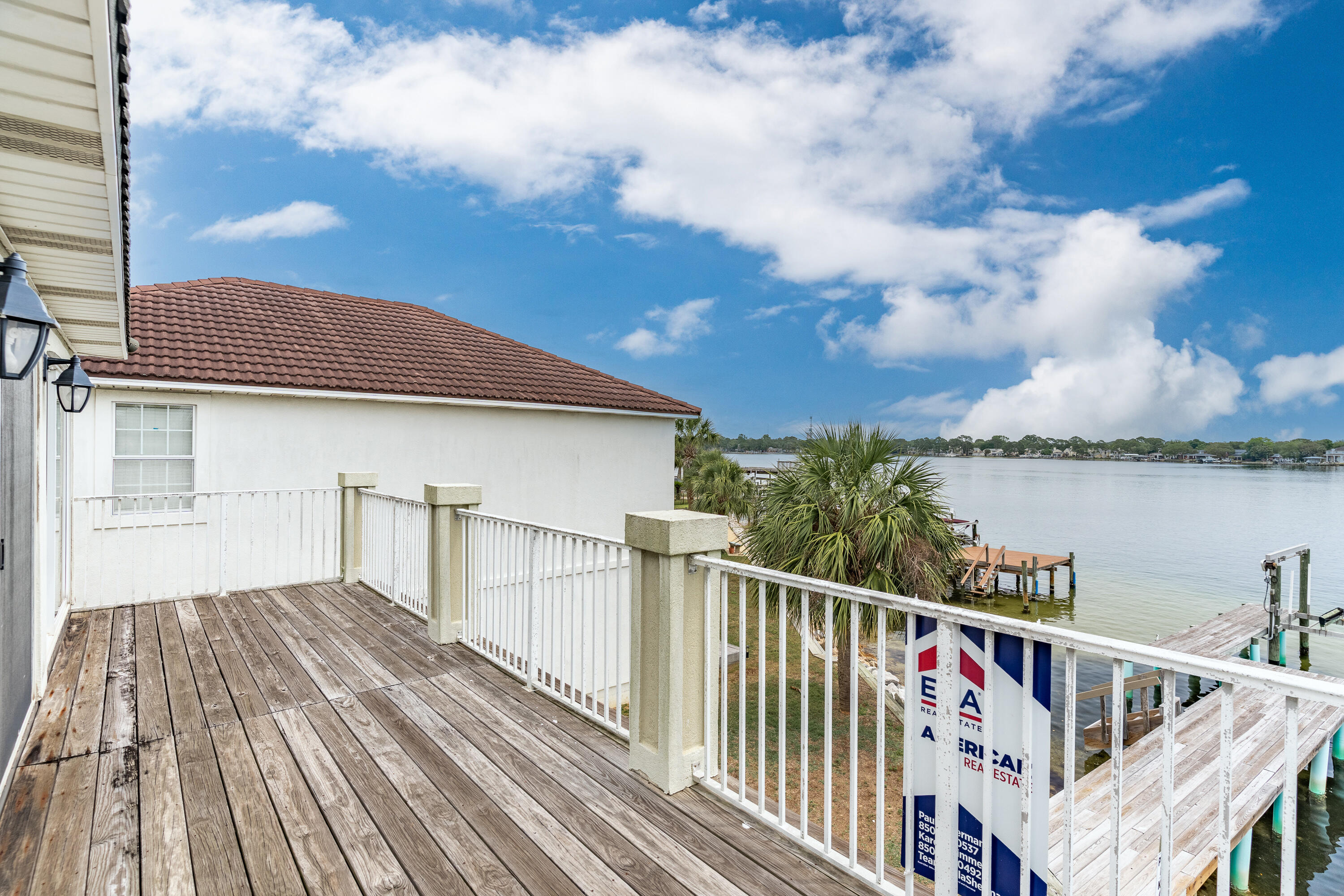 LIGHTHOUSE POINTE - Residential