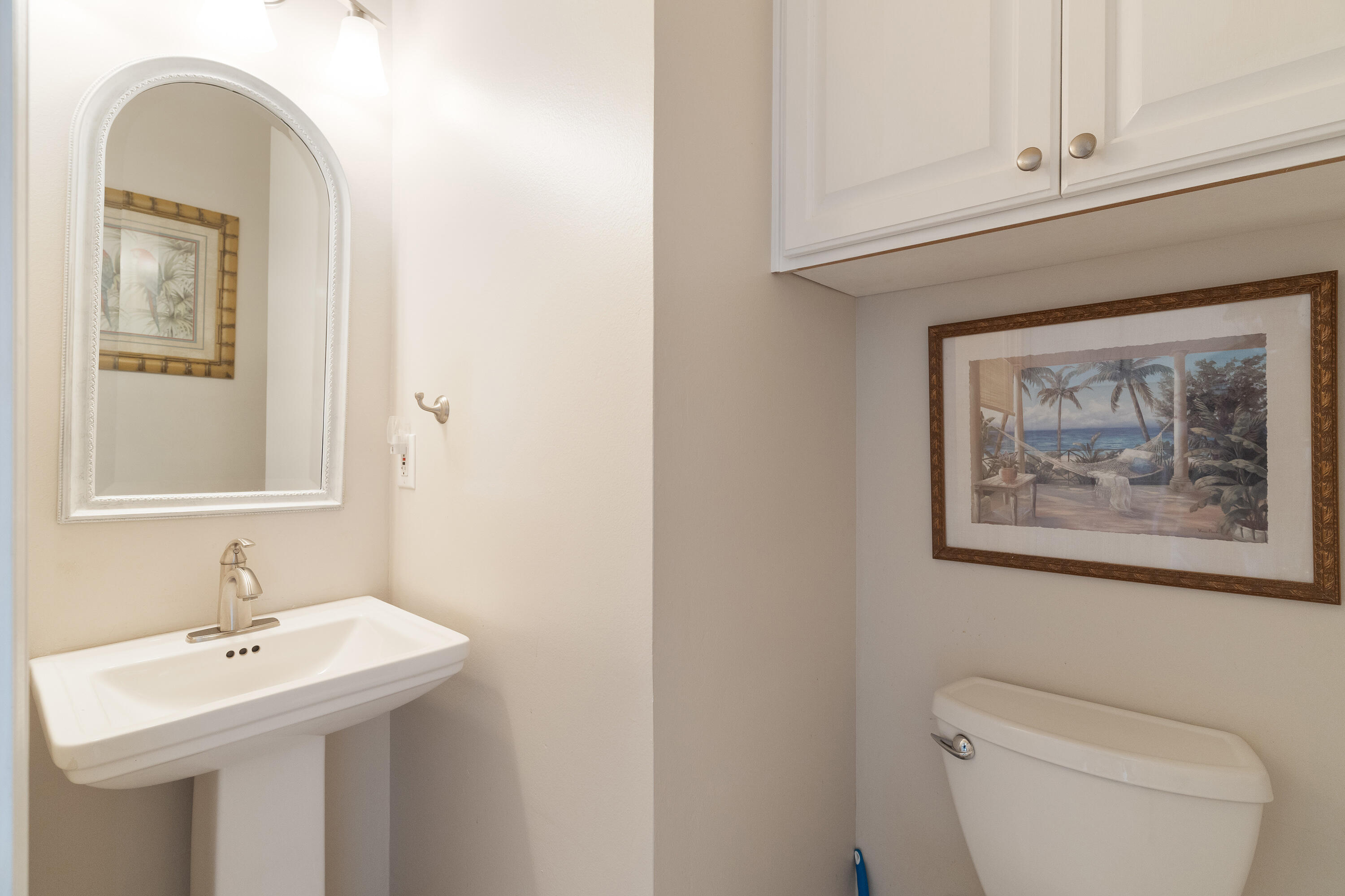 LIGHTHOUSE POINTE - Residential