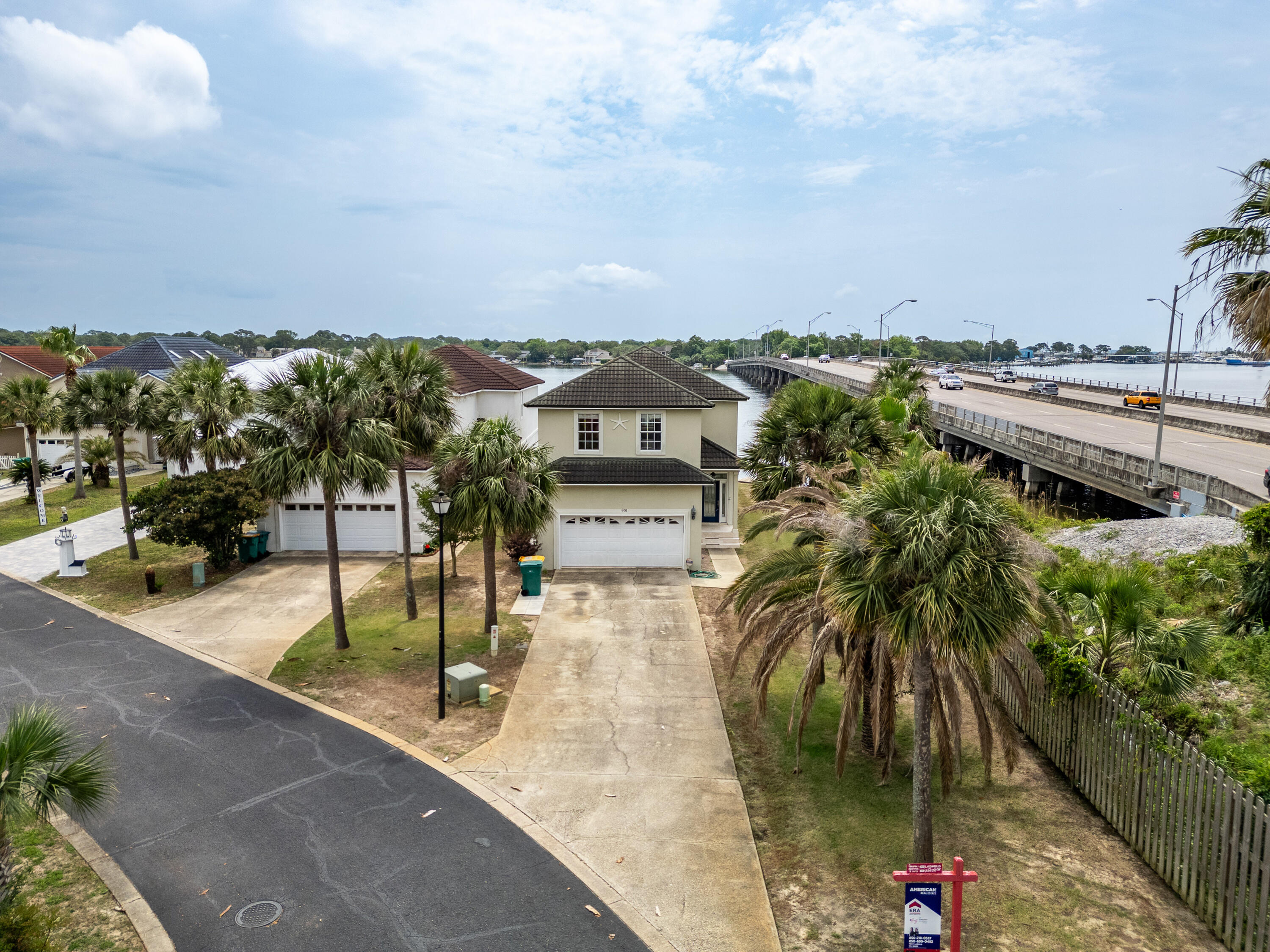 LIGHTHOUSE POINTE - Residential