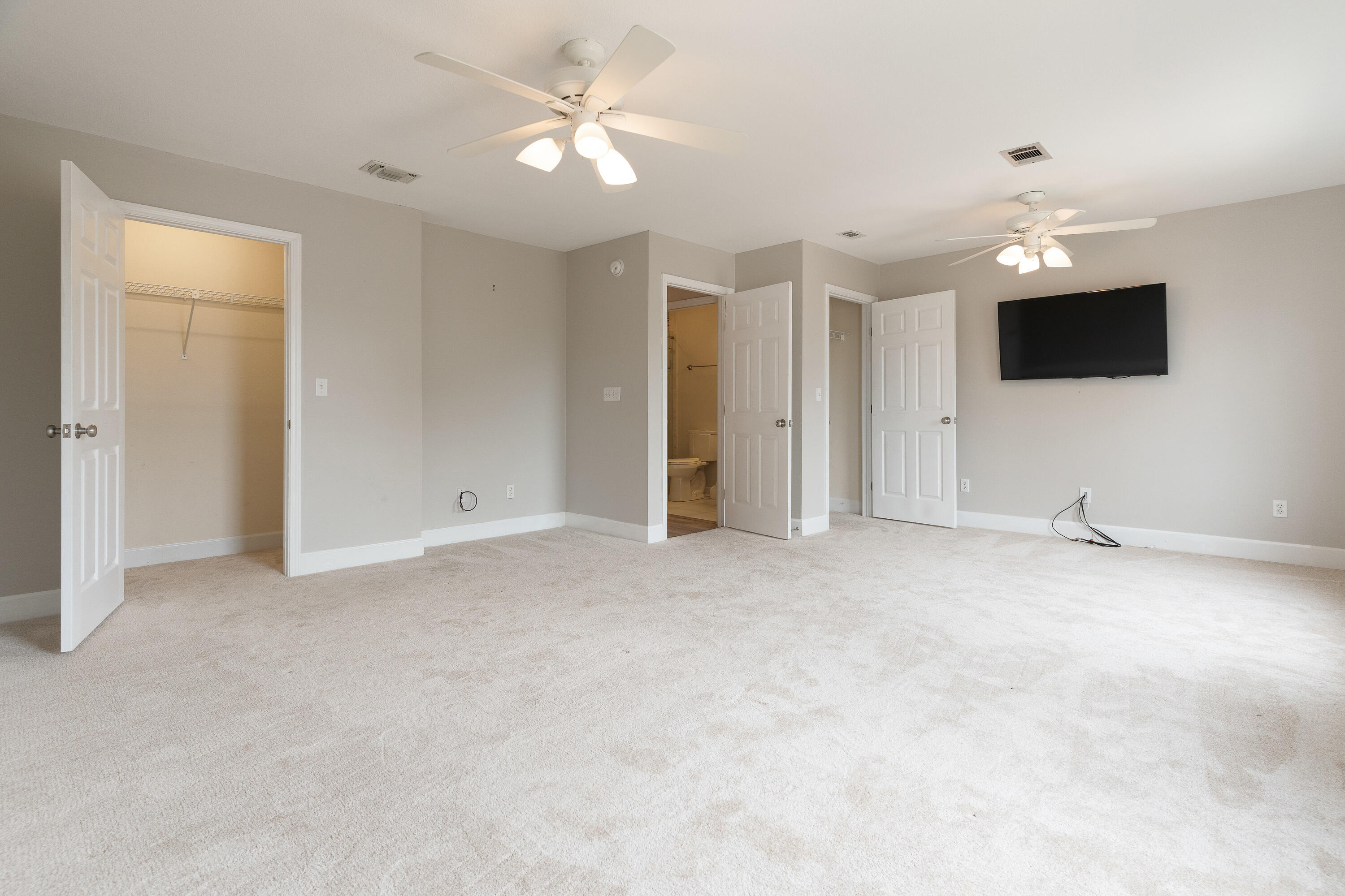 LIGHTHOUSE POINTE - Residential