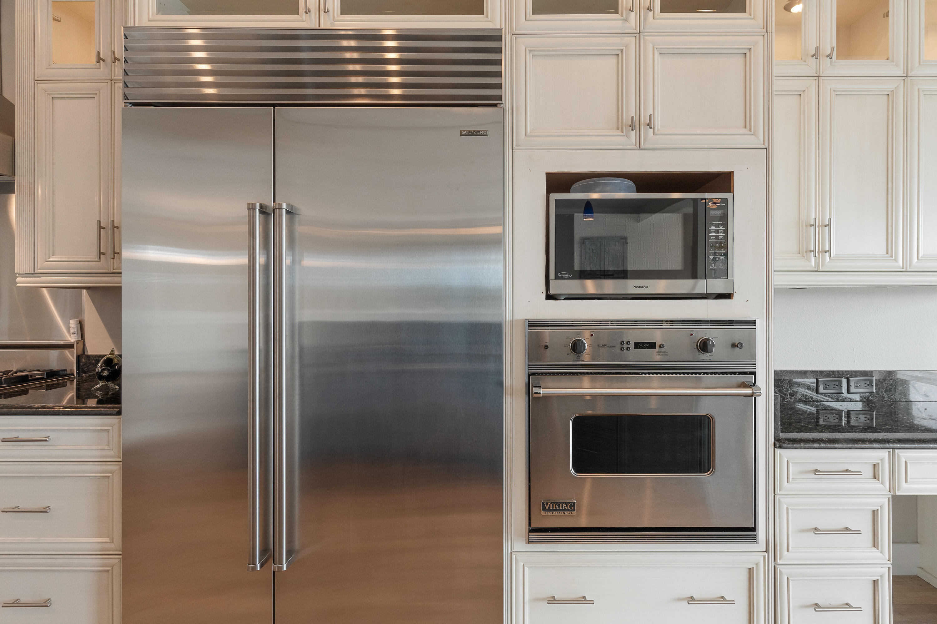 LIGHTHOUSE POINTE - Residential