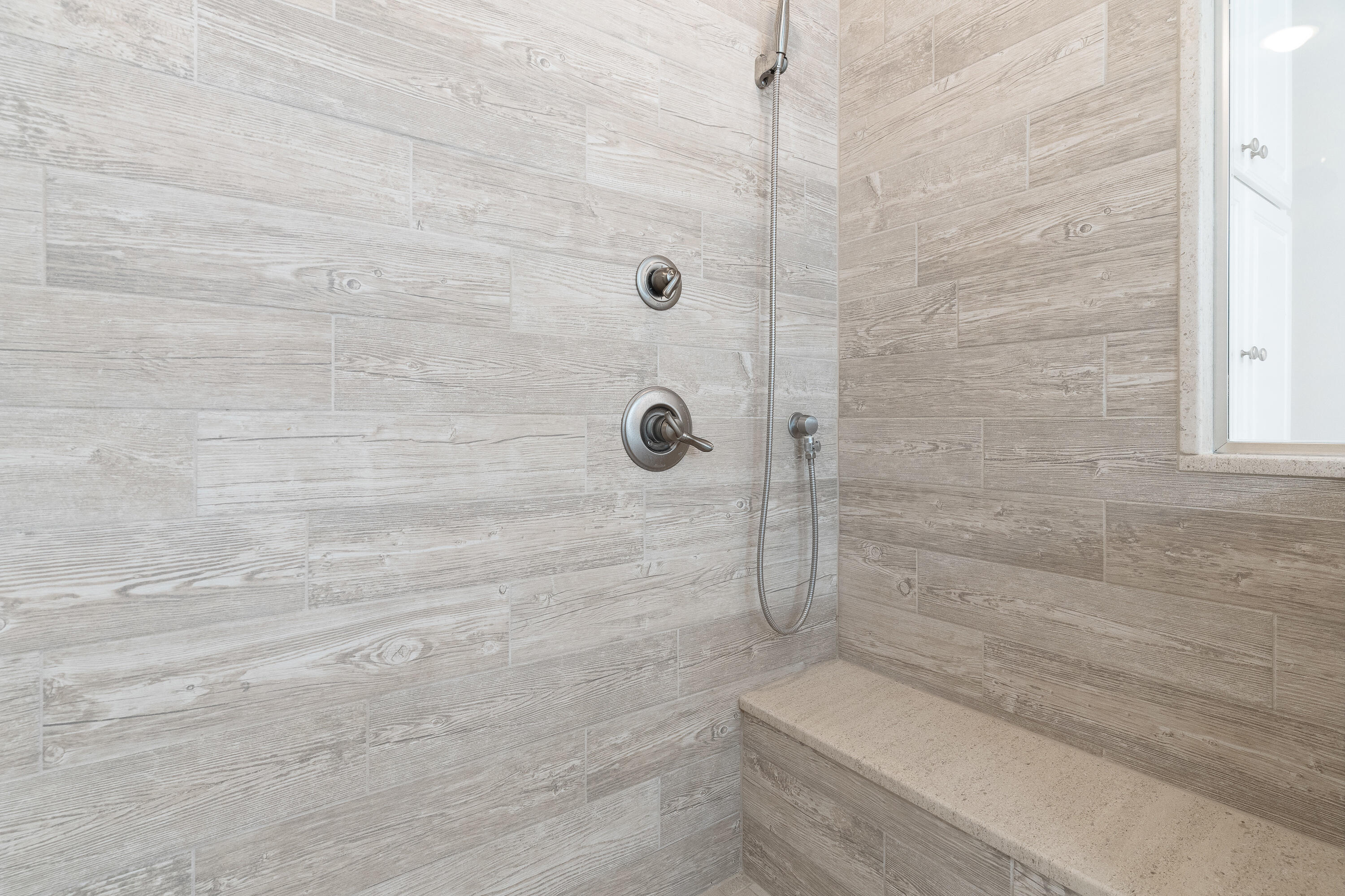 LIGHTHOUSE POINTE - Residential
