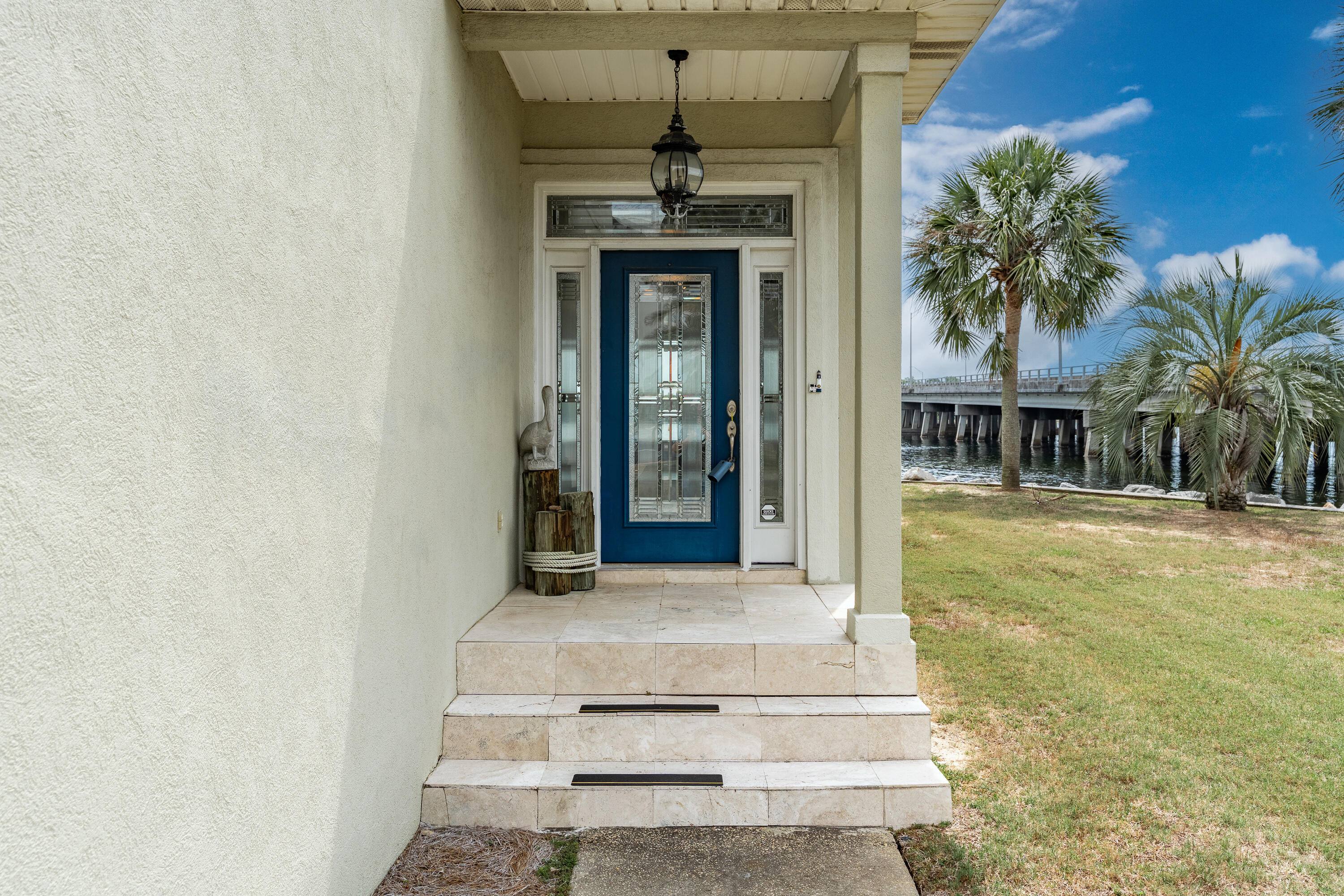 LIGHTHOUSE POINTE - Residential