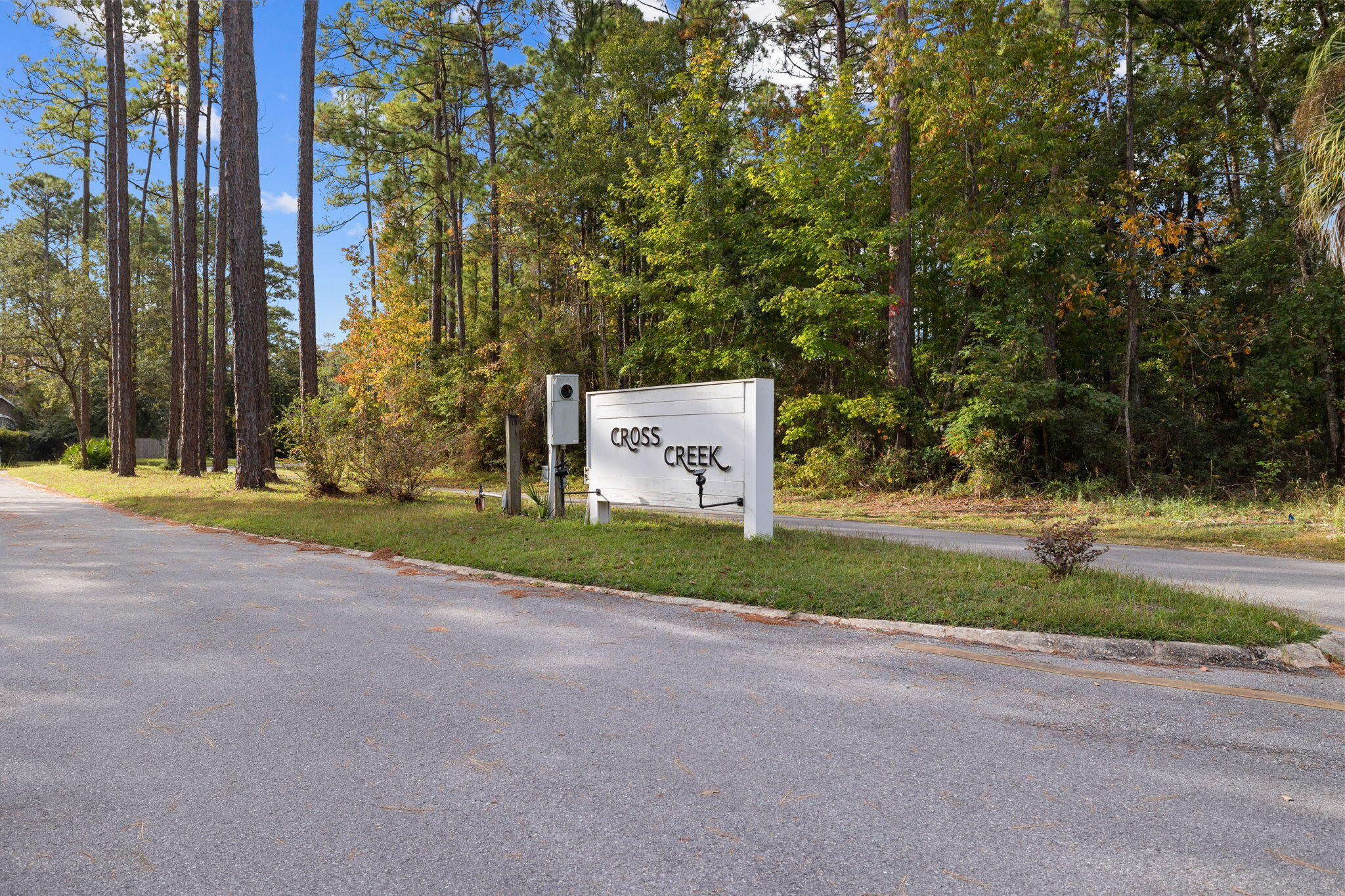 CROSS CREEK SHORES - Land