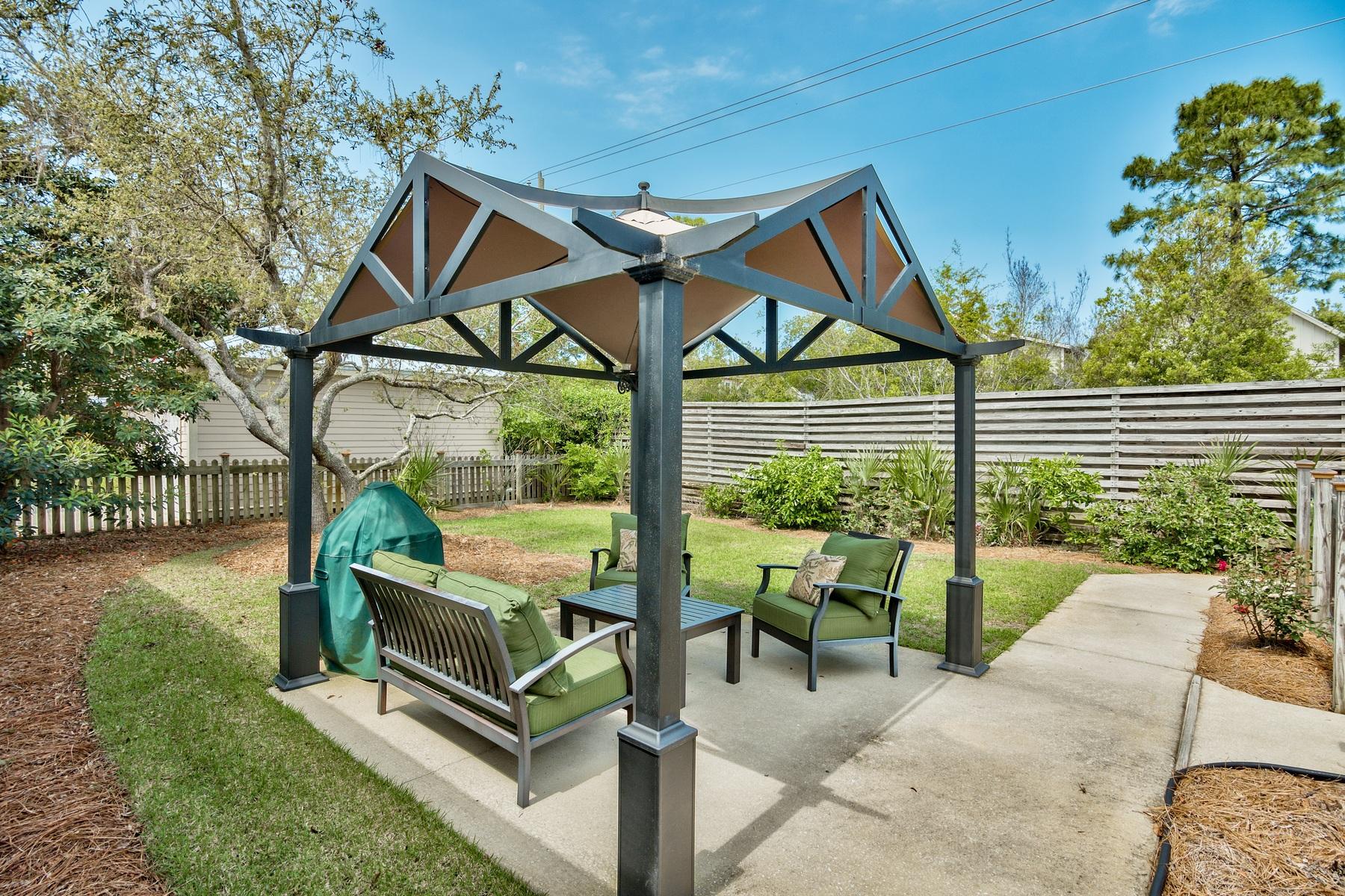 CRYSTAL LAKE AT SANDESTIN - Residential