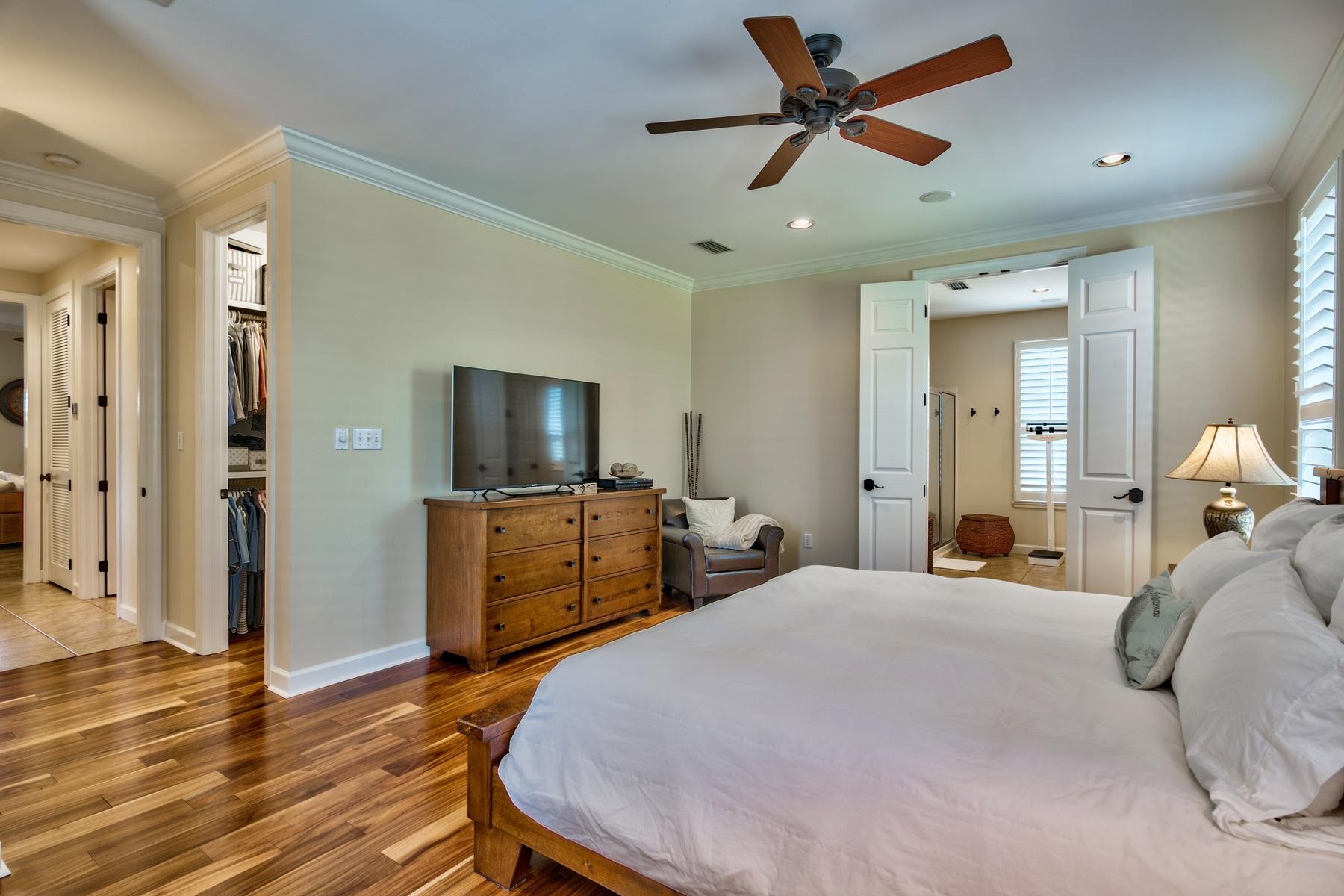 CRYSTAL LAKE AT SANDESTIN - Residential