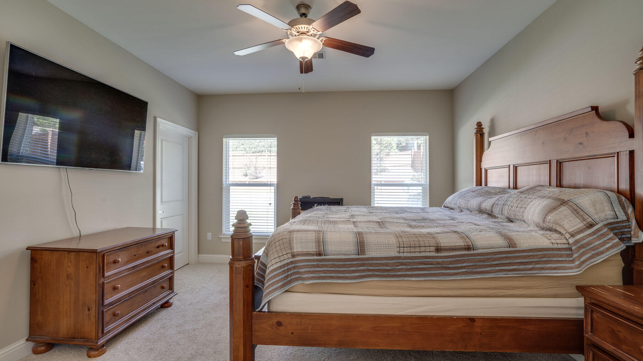 Hawk's Landing - Residential