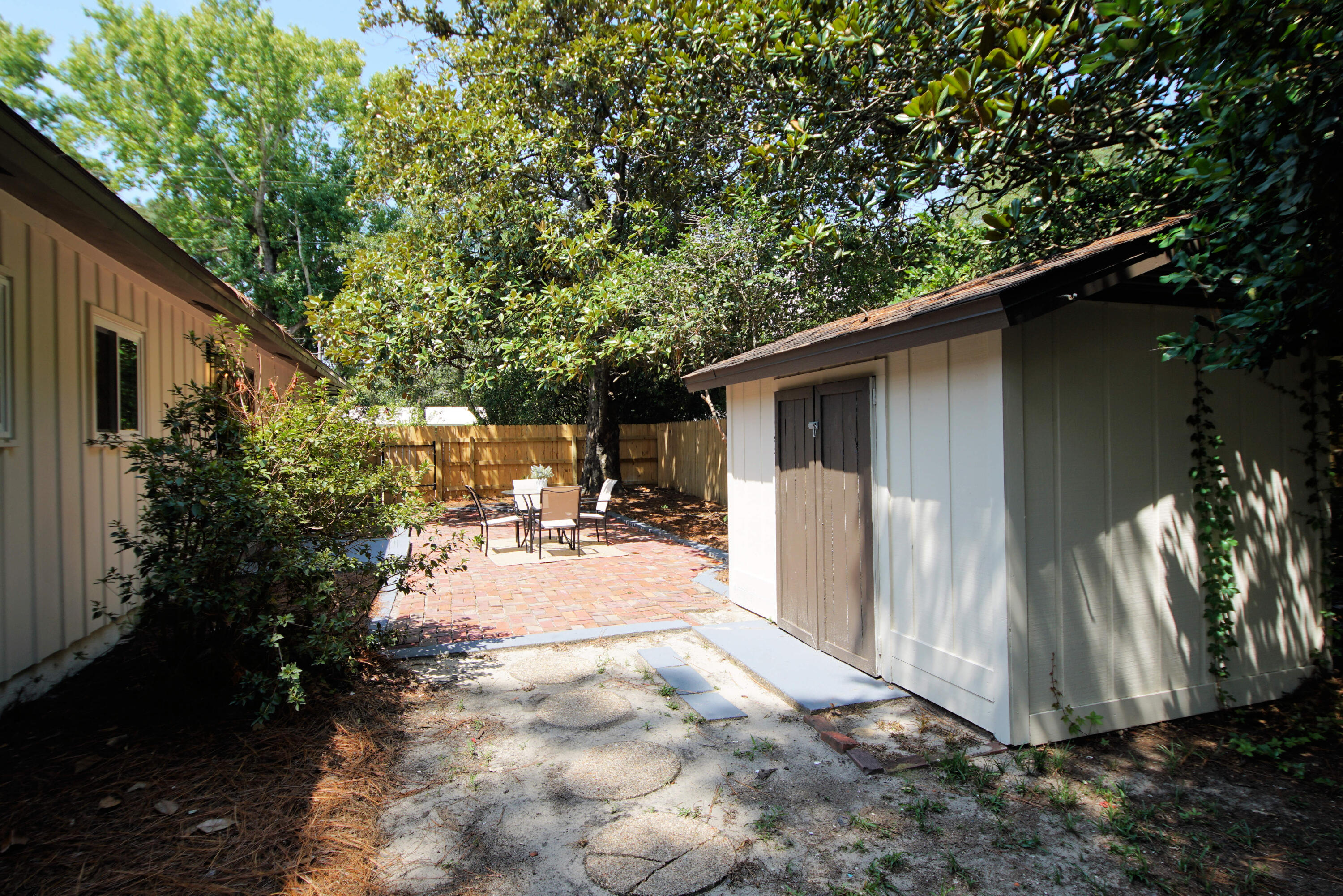 COLONY ESTATES - Residential