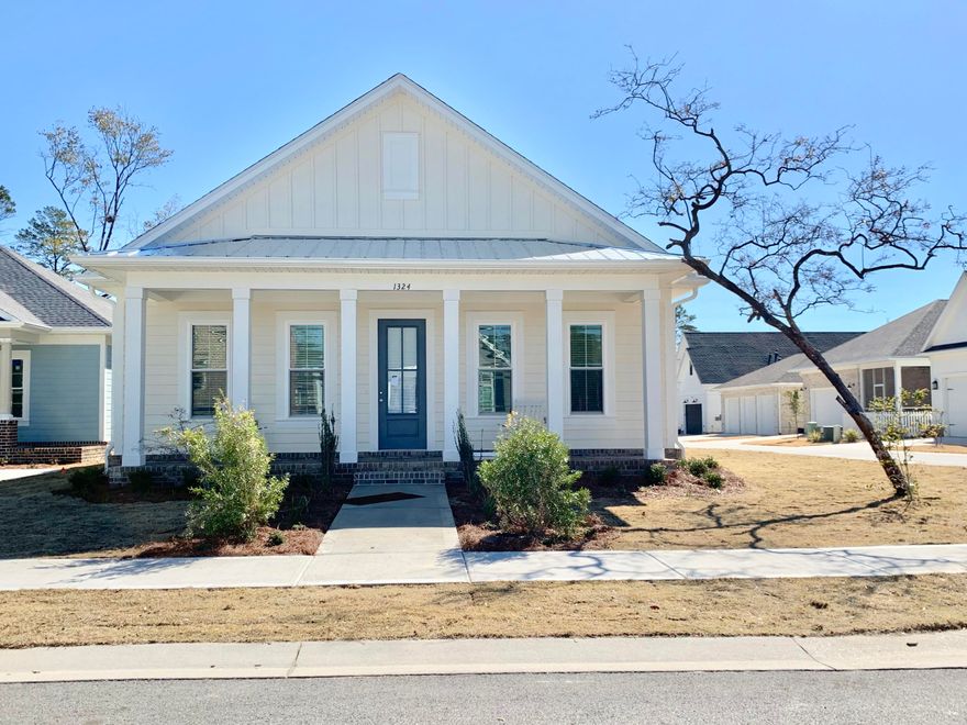 This beautiful craftsman style home built by an experienced, local builder, in Niceville's newest community, DEER MOSS CREEK features 3 bedrooms,   2 1/2 baths plus a sun room, open floor plan, front porch and back porch. LVP throughout main living areas and bedrooms. Tile in the wet areas. Solid wood, soft close, shaker-style cabinets and granite counter tops . Gas range w/ hood vent. Rannai tankless hot water heater. Zoned A+ schools, minutes to Eglin AFB, Duke Field 7th Special Forces and close to Destin's gorgeous beaches.