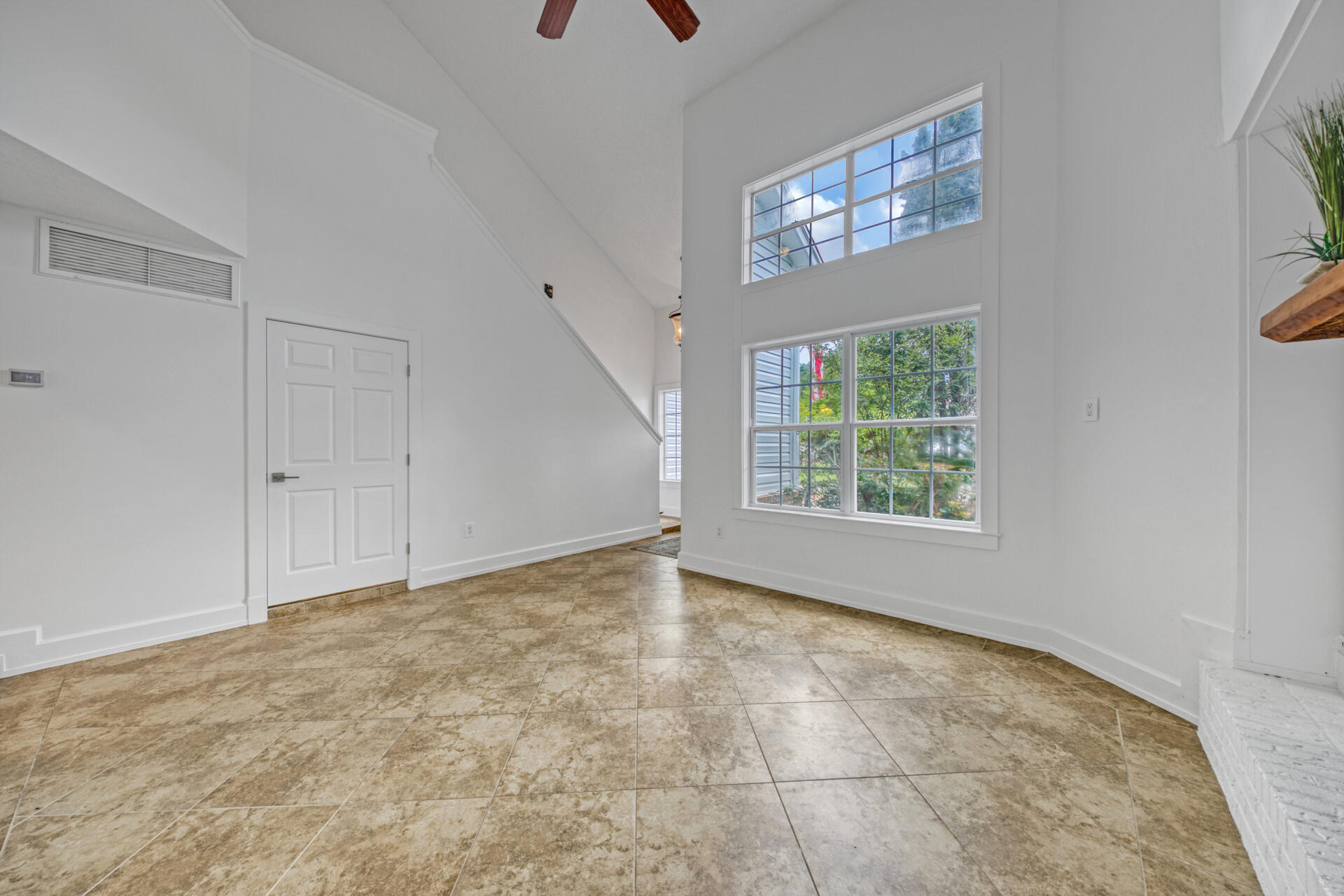 CANTERBURY WOODS - Residential