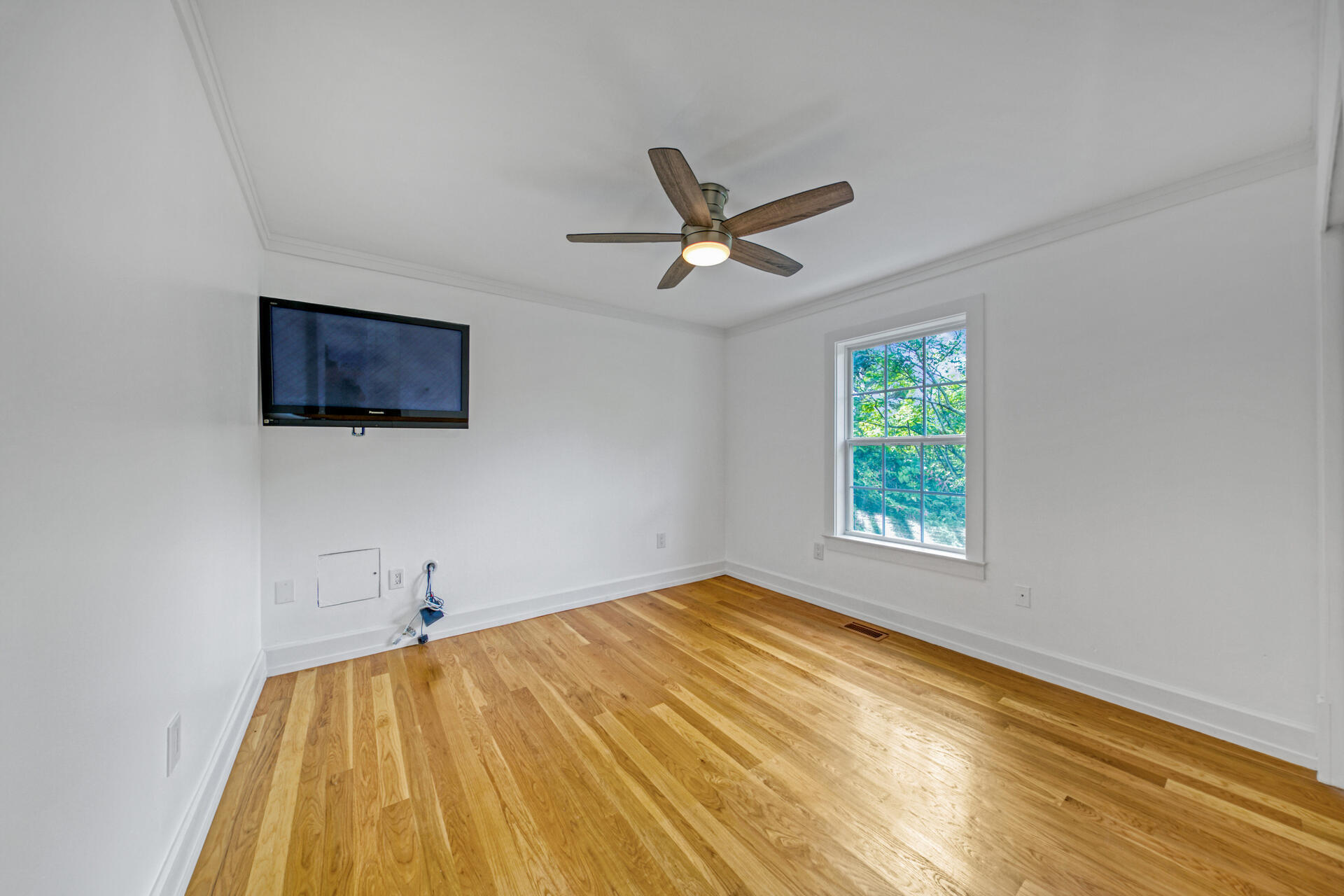 CANTERBURY WOODS - Residential