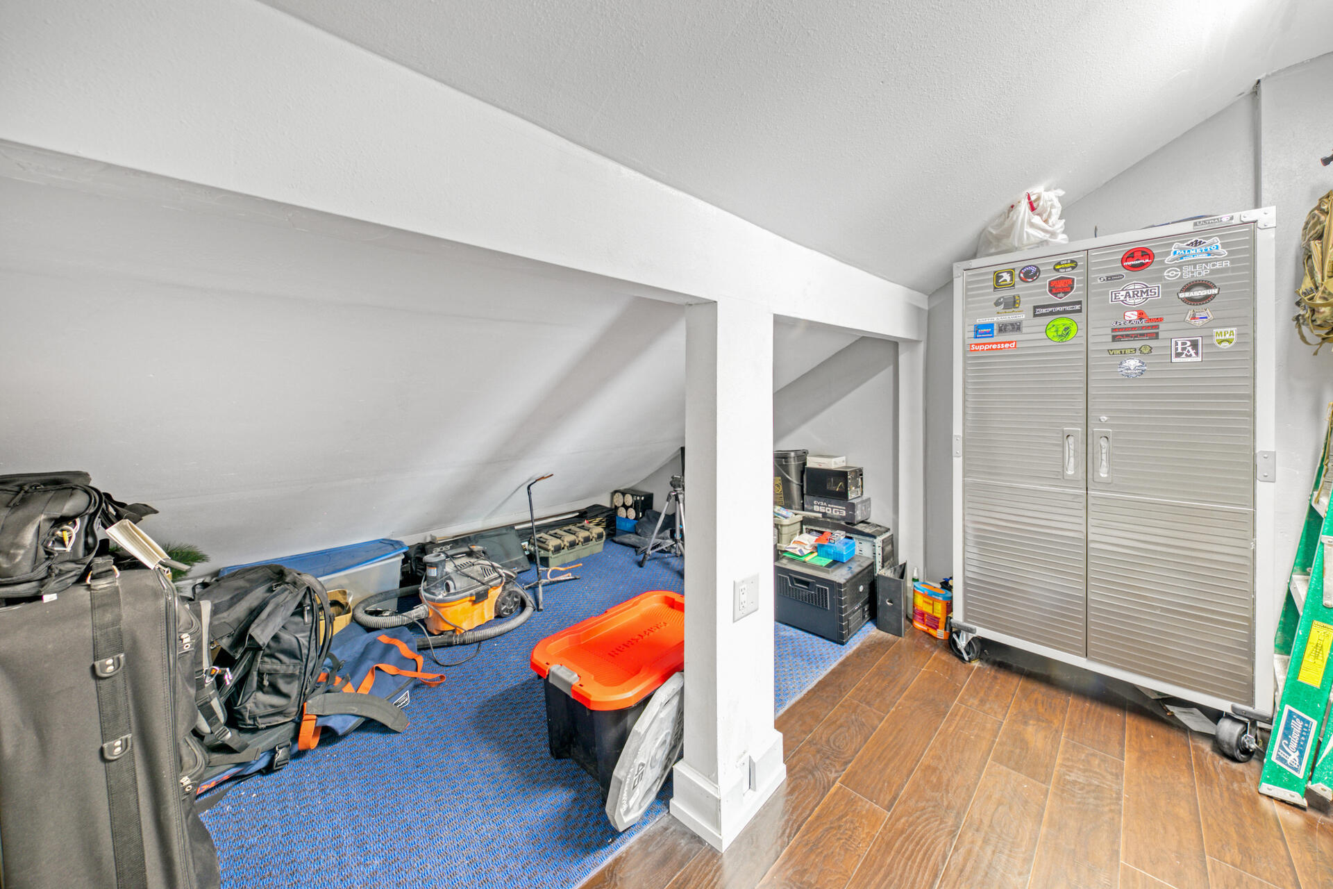 CANTERBURY WOODS - Residential