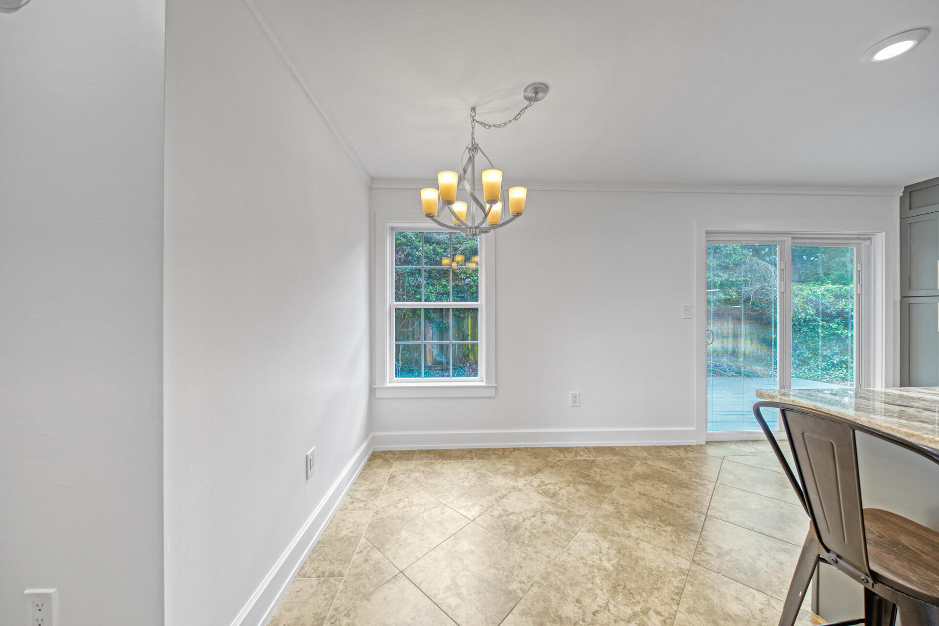 CANTERBURY WOODS - Residential