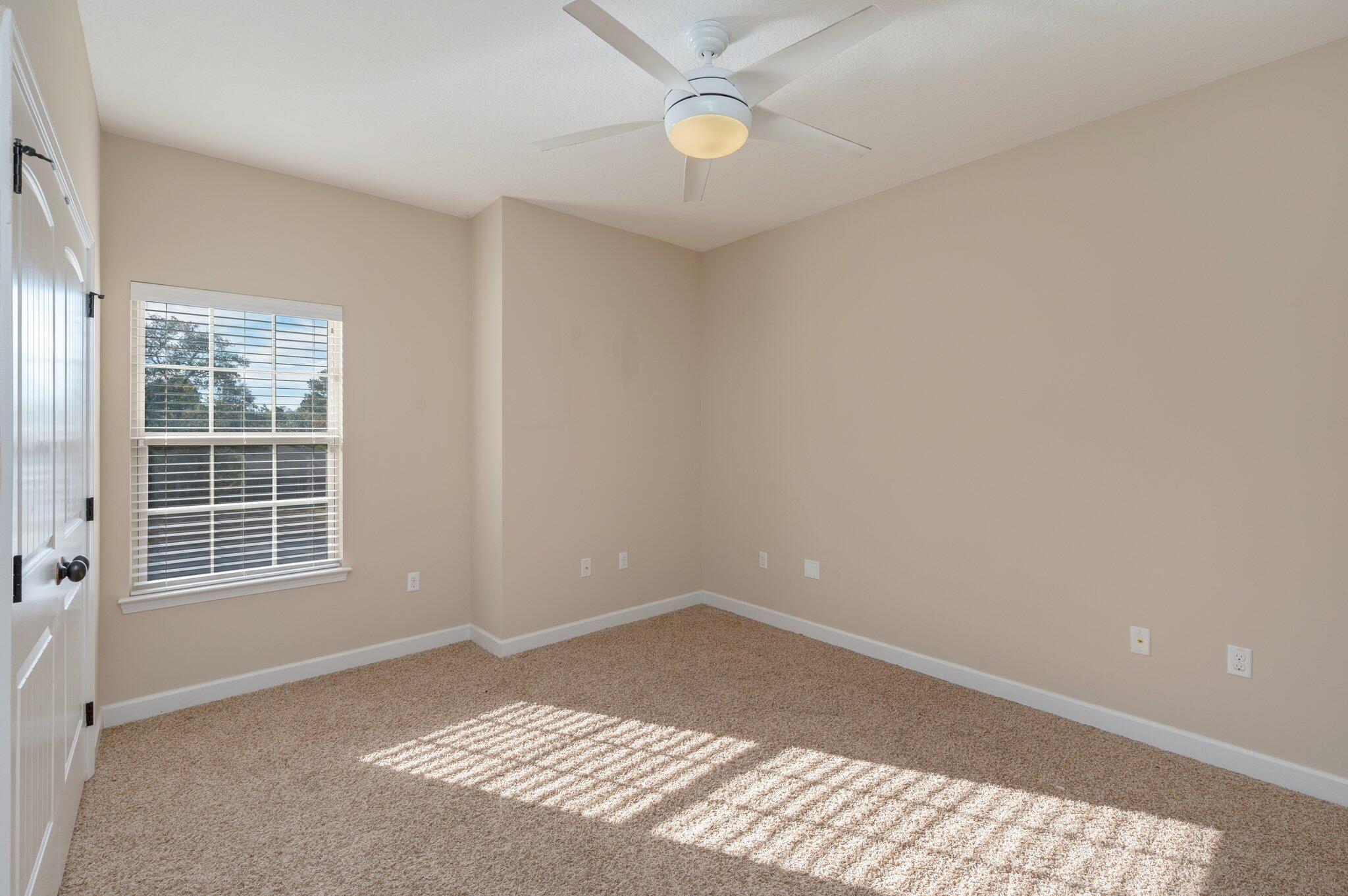 DUGGAN POND ESTATES - Residential Lease